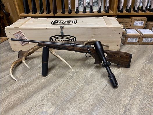 Sauer 101 GTI, sinistra, con Zeiss Conquest V4 3-12x56