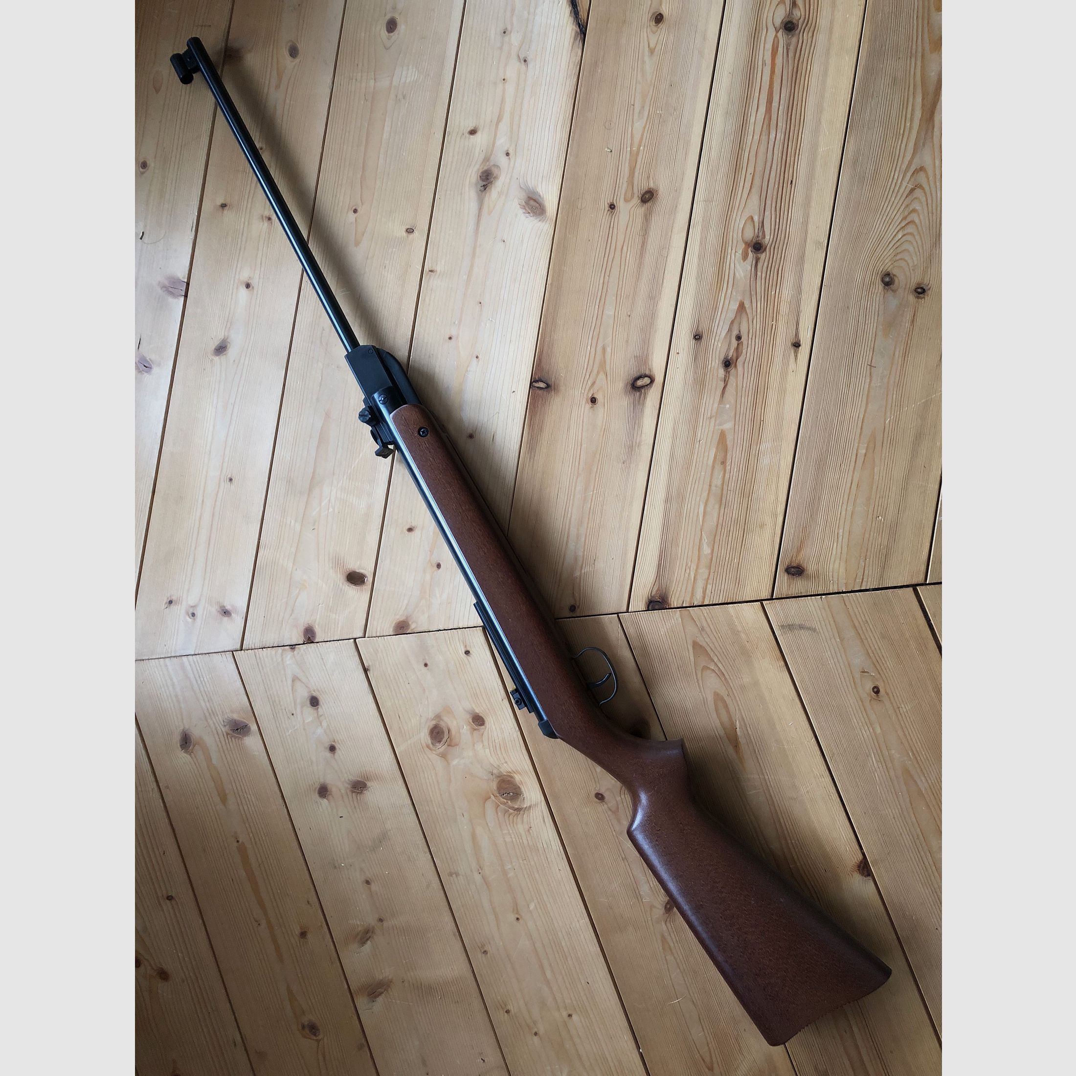 Karabinek pneumatyczny Diana Model 35