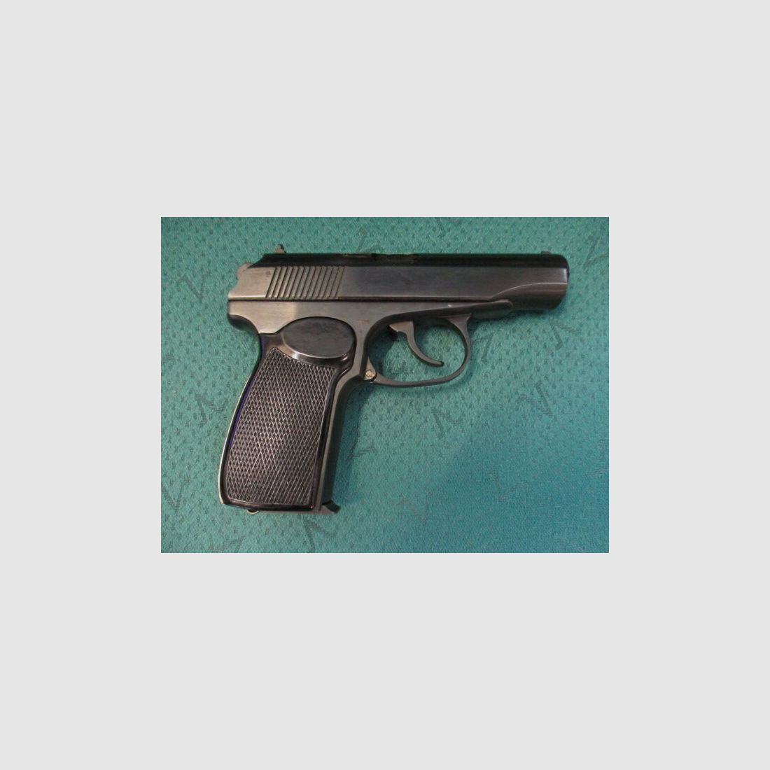 Pistole Makarov russisch 9mm Makarov mit Ersatzmagazin M