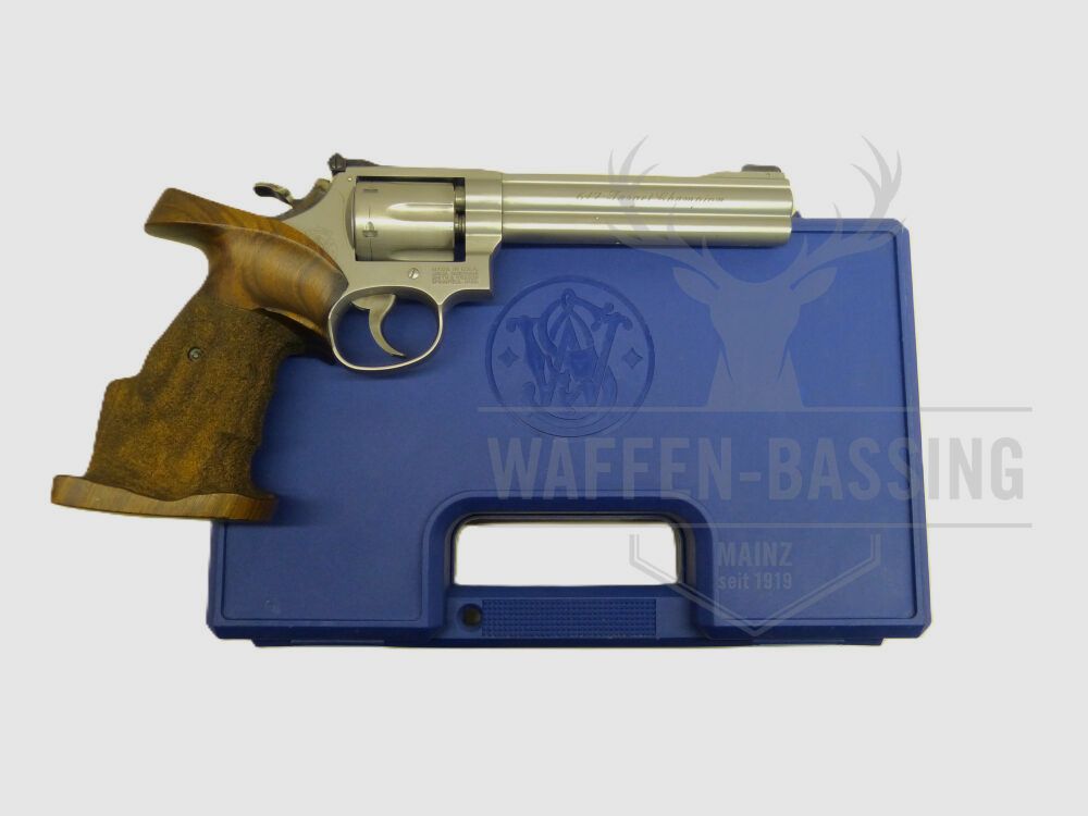 Smith & Wesson 617 Target Champion