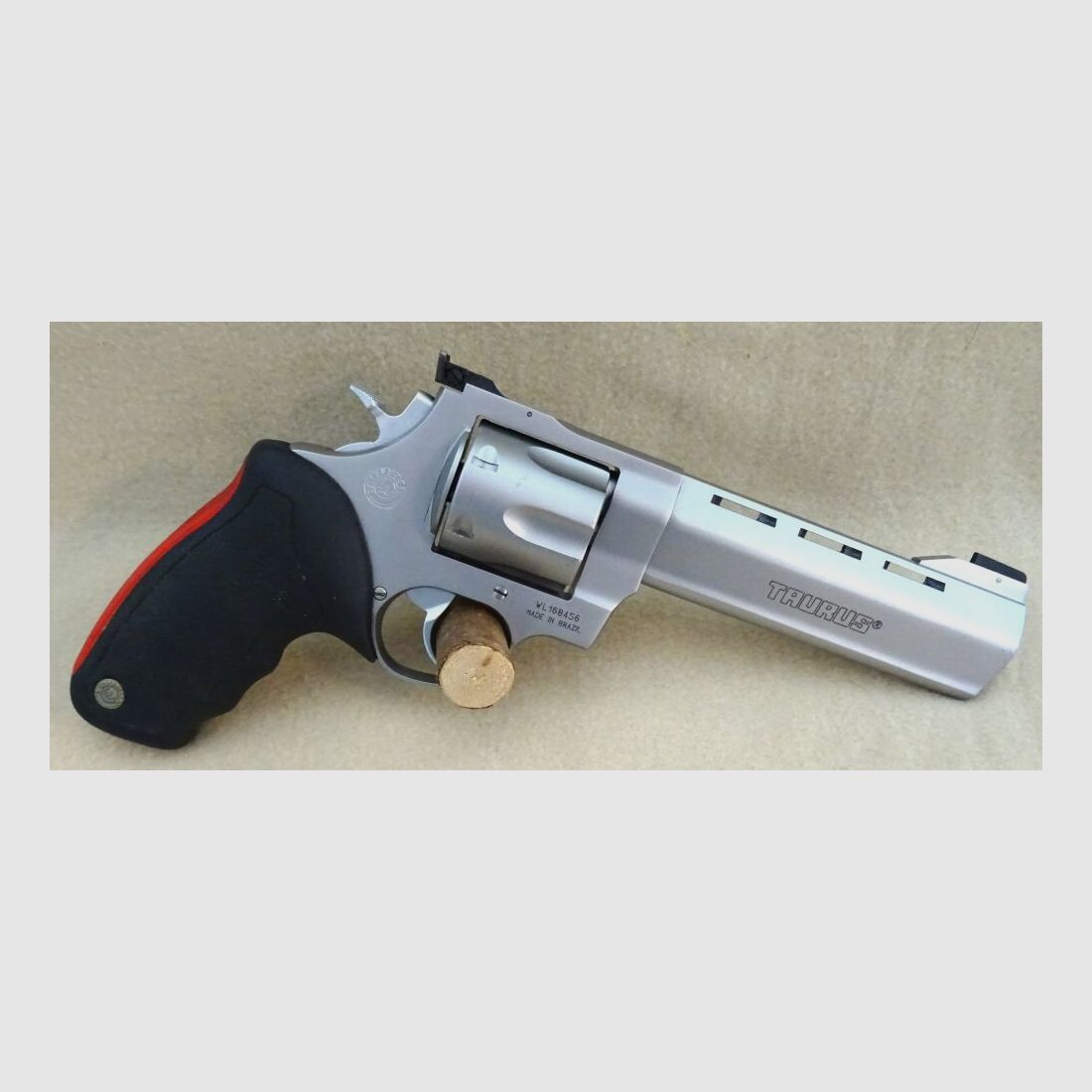 Taurus Raging Bull 444
