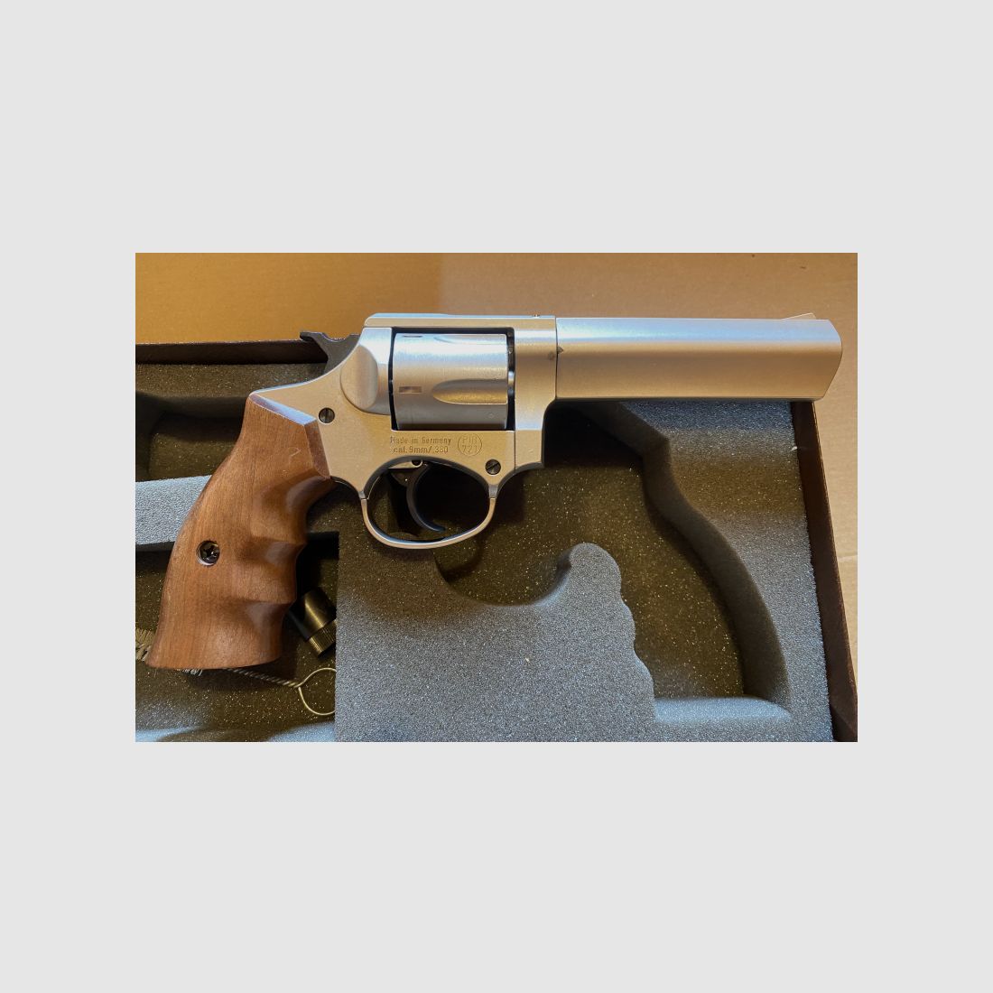 IWG Madlock Nickel okładziny drewniane PTB 721