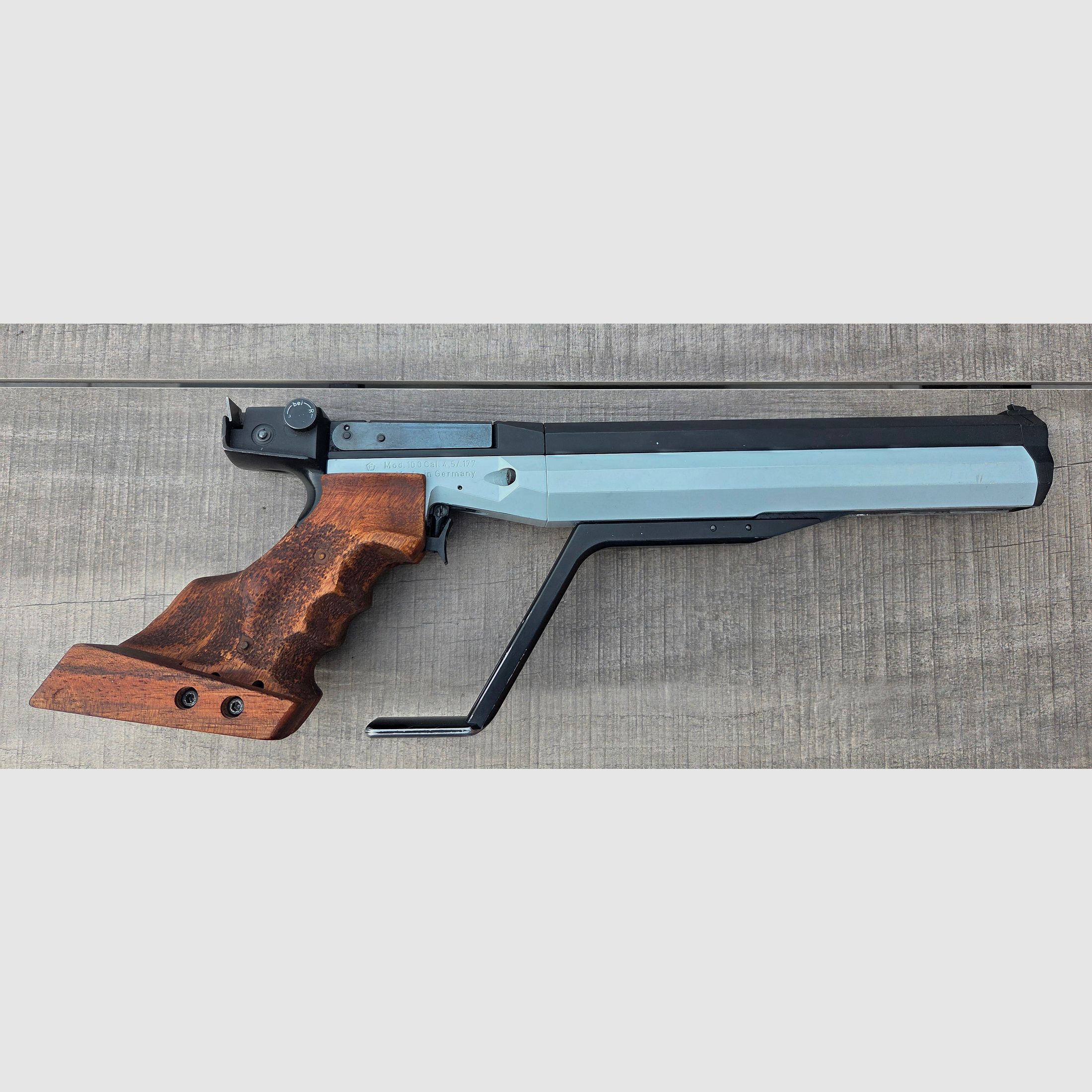 Feinwerkbau LP 100 mit Morini Griff