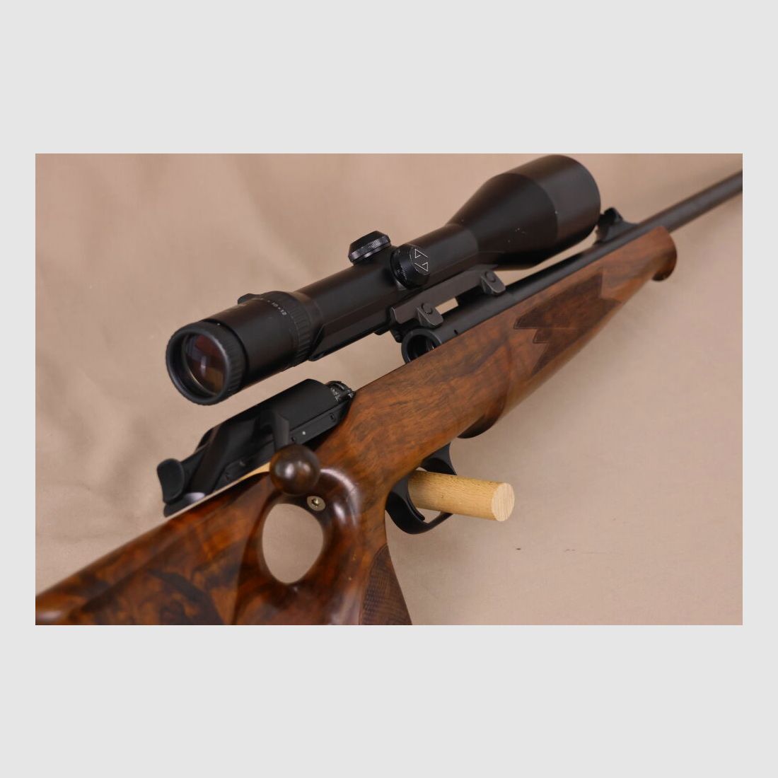 Blaser R93 // LOCHSCHAFT // Wurzelholz // Vollschaft // Zeiss beleuchtet