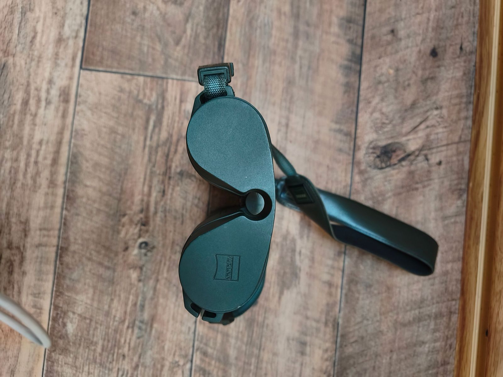 Purchase request: Zeiss binoculars 10x56 B T P