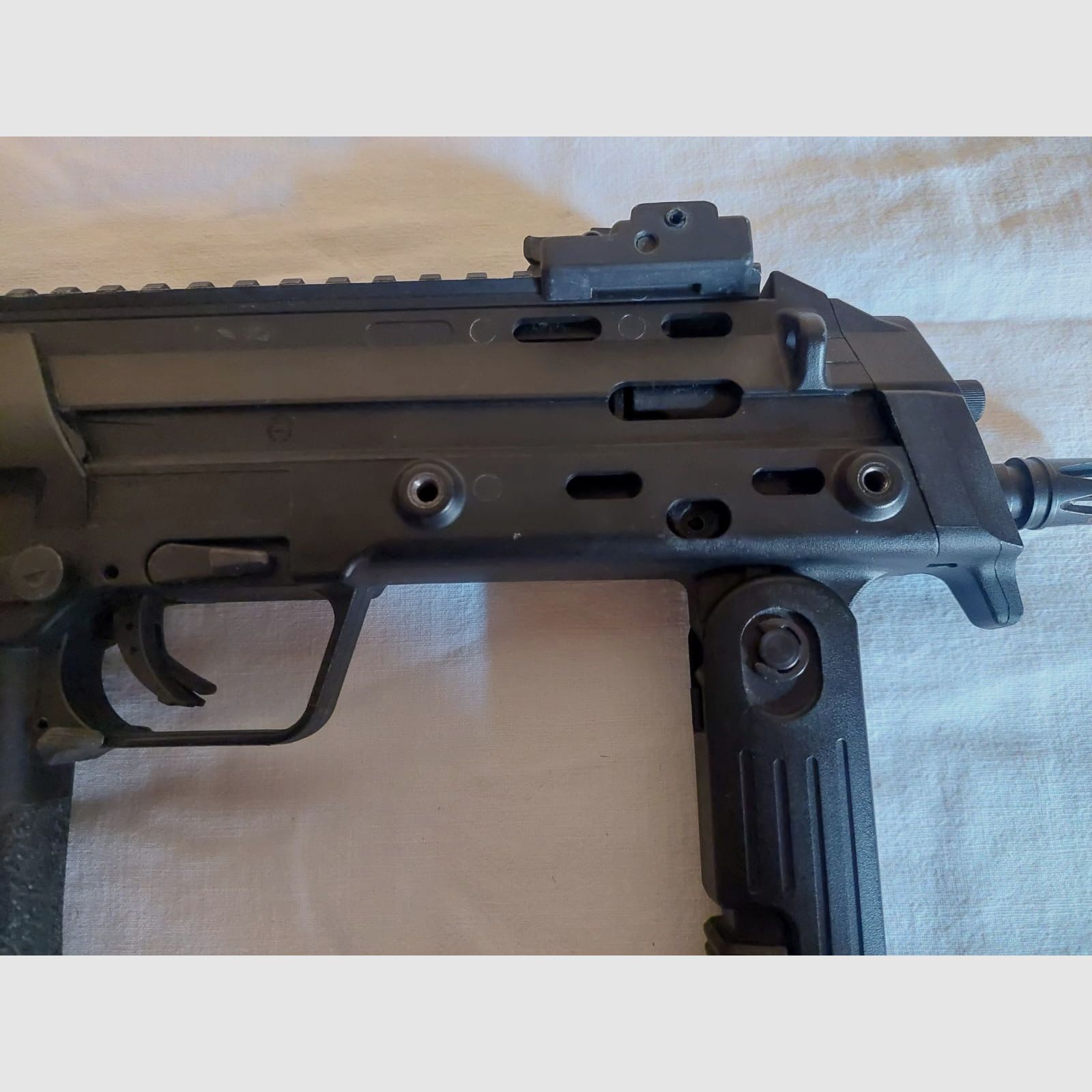 HK Mp7A1 6mm GBB + Tasmanian Tiger Tasche 