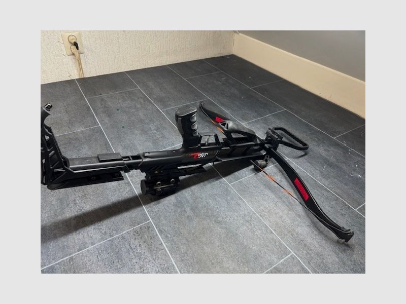 Ek Archery Jaguar II Pro Schwarz | 175lbs |