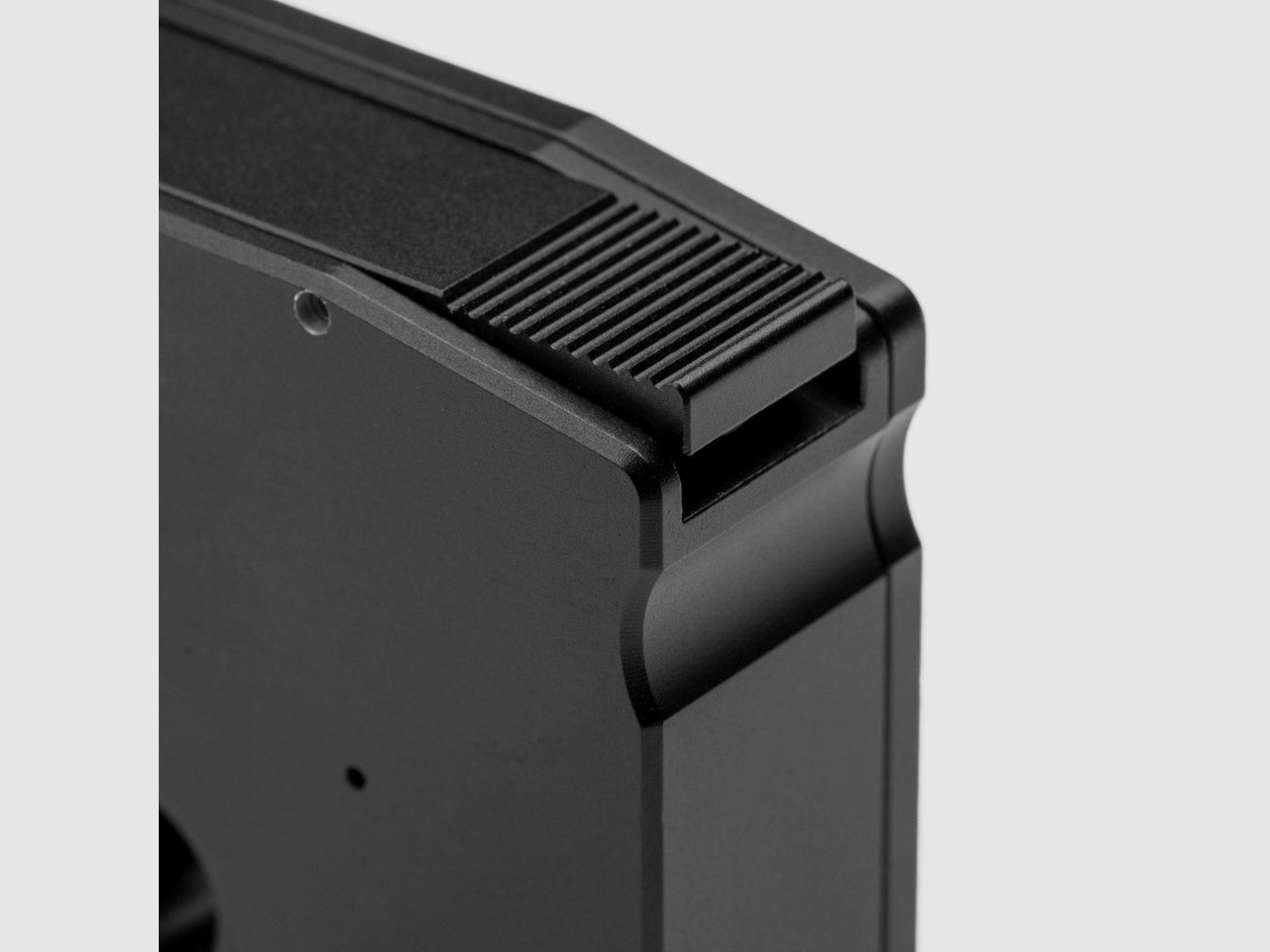 RECHTECKIGES MAGAZIN AEA HP MAX 1 und 2 | links | CNC - ALUMINIUM | 9mm | 8 Schuss