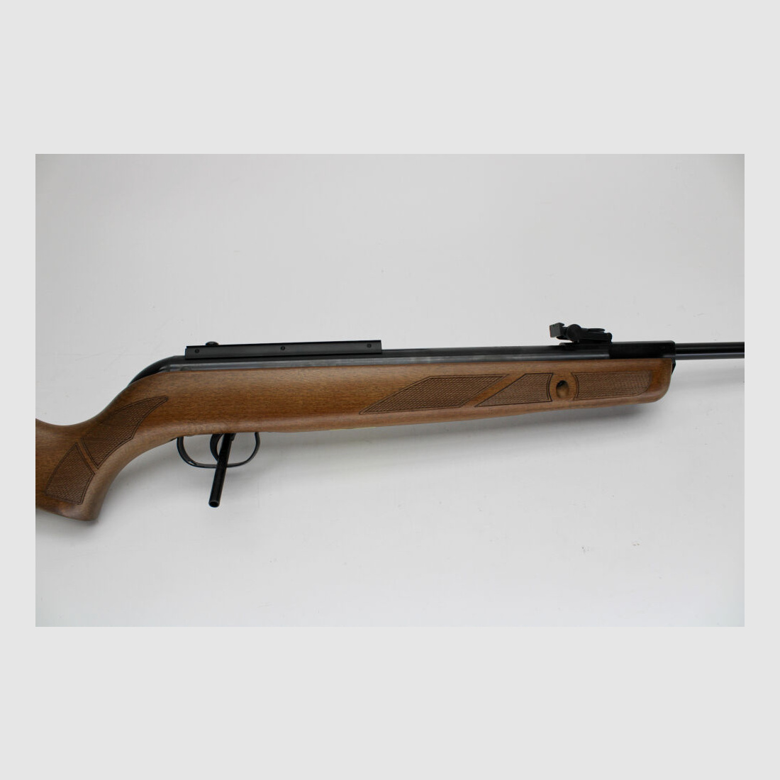 Fucile ad aria compressa LG Gamo Hunter 440 calibro 4,5mm calcio F-segno