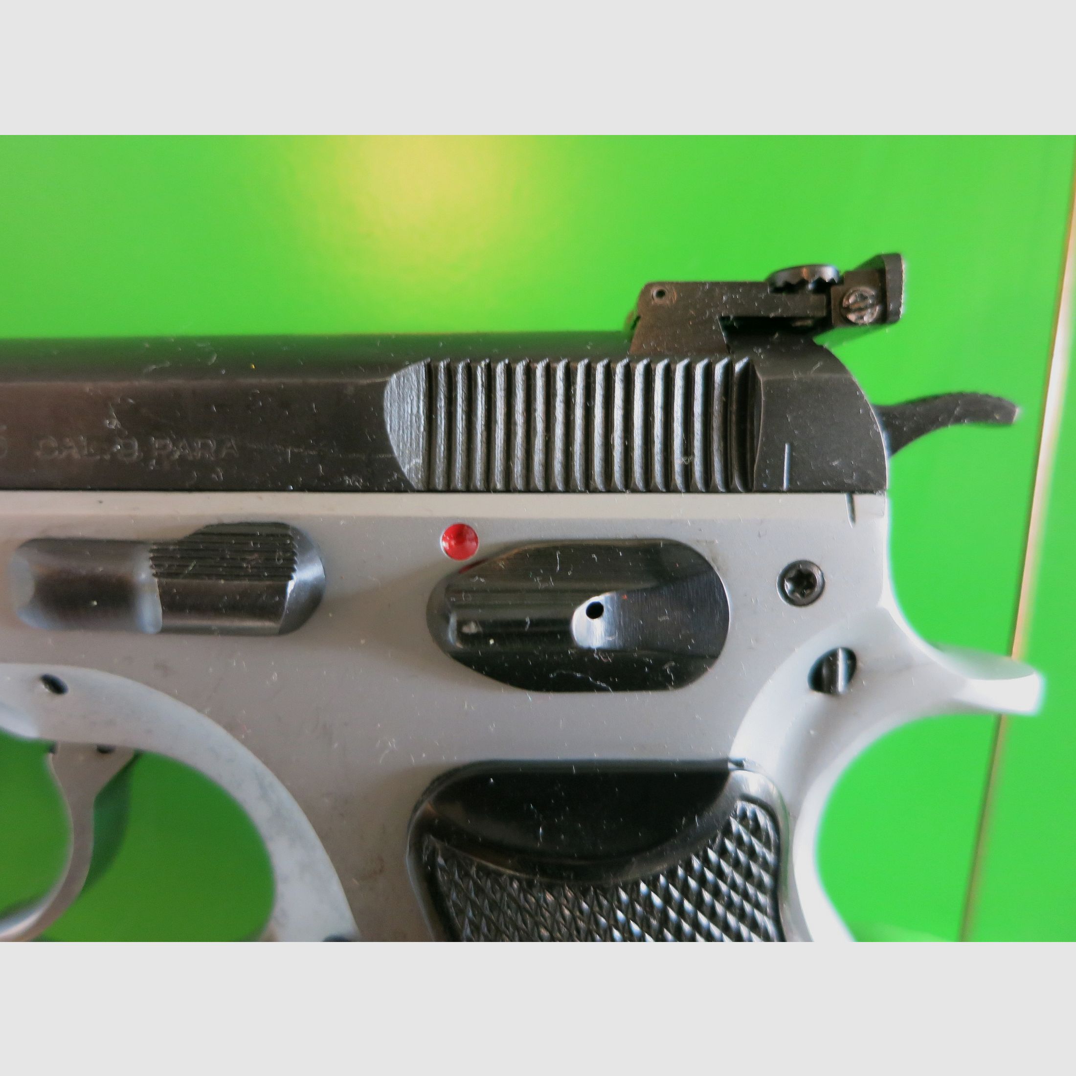 Brünner CZ75 DUO TONE bzw. ČZ 75 (Česká zbrojovka), halbauto. Selbstladepistole Kaliber 9 × 19 mm       #36