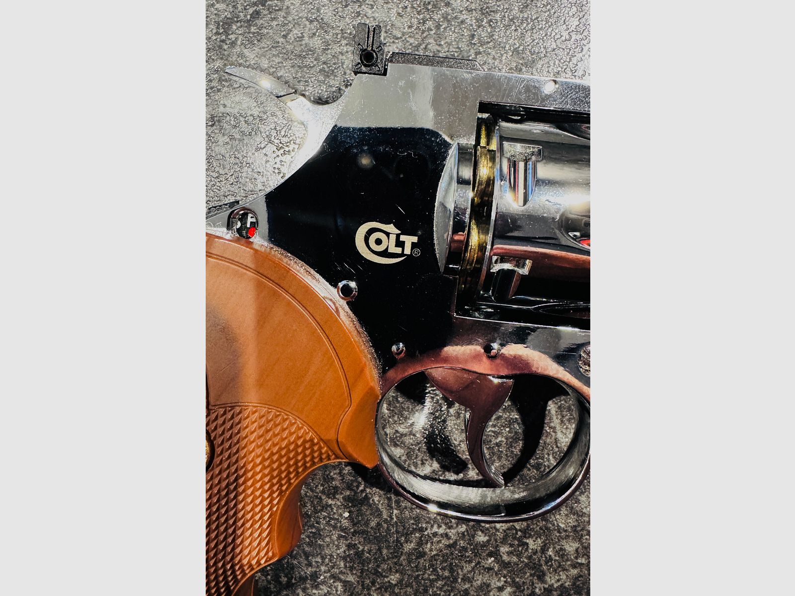 Colt PYTHON 357 Magnum CTG