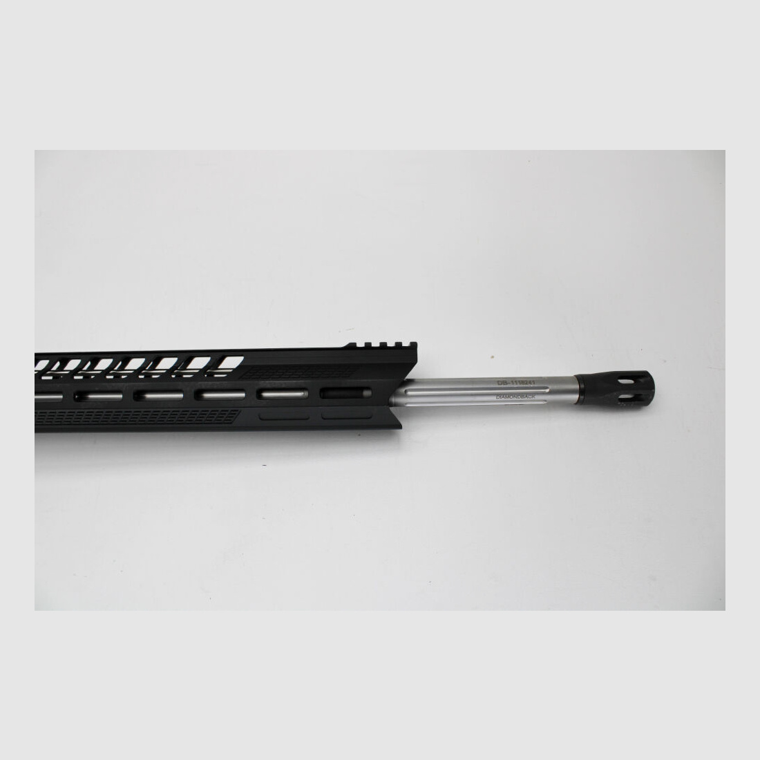 SL. Karabin Diamondback DB10 Kal. 6,5 Creedmoor z gwintem 6,5mm Creedmoor