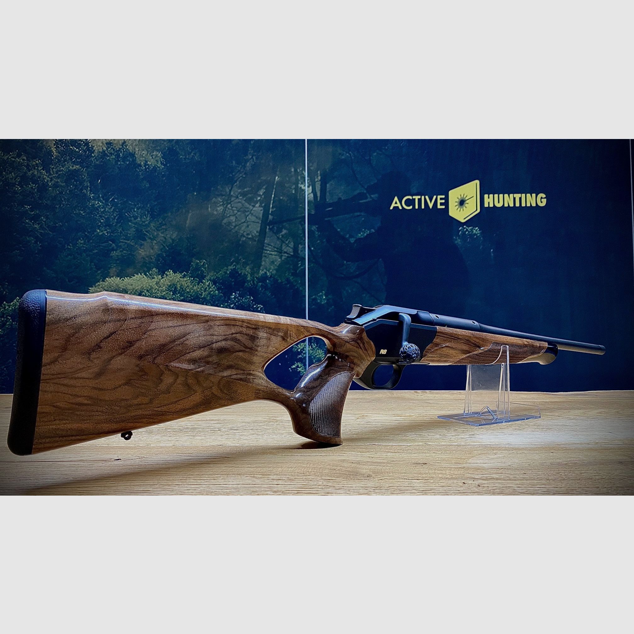 Blaser R8 Success / Wood class 4 / caliber and barrel length of your choice / absolute opportunity