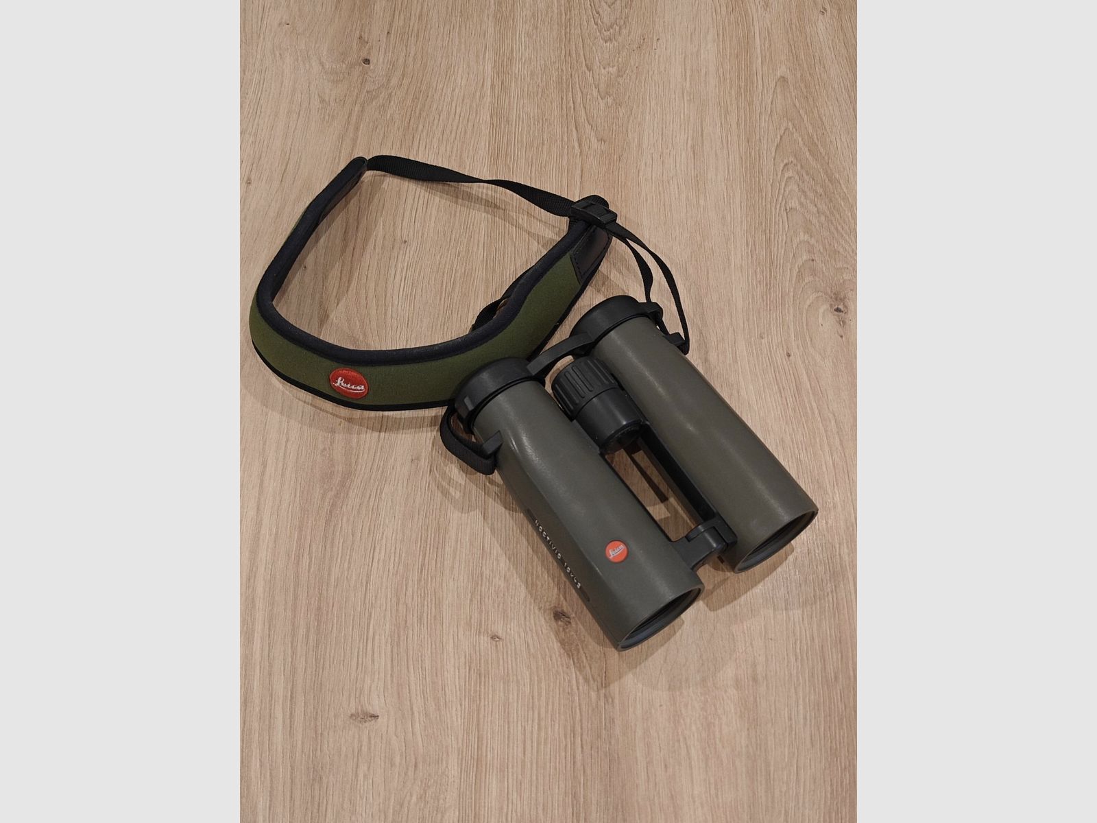 Leica Noctivid 10x42