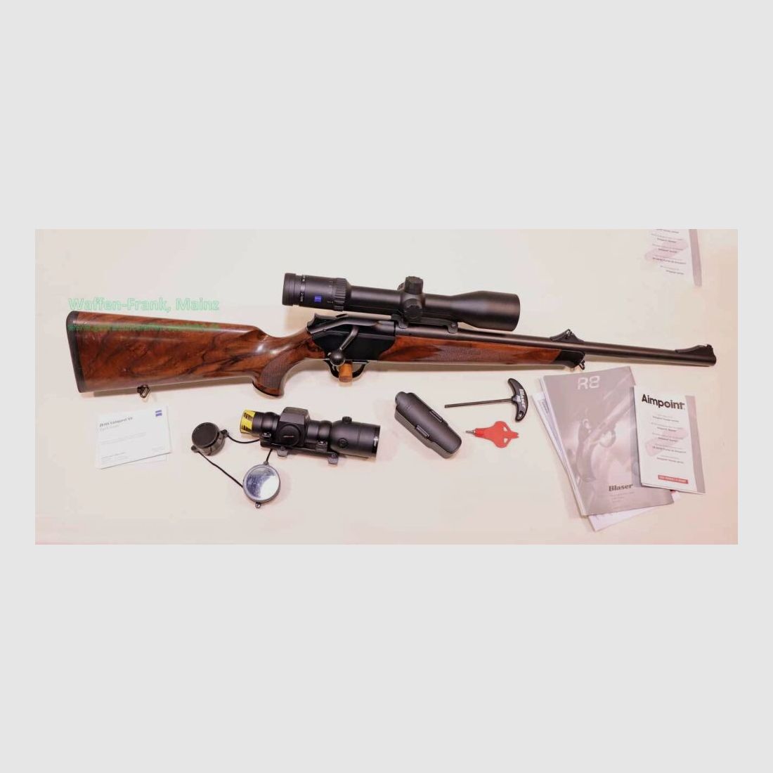 Blaser - Isny R8 Attaché Black Edition Set