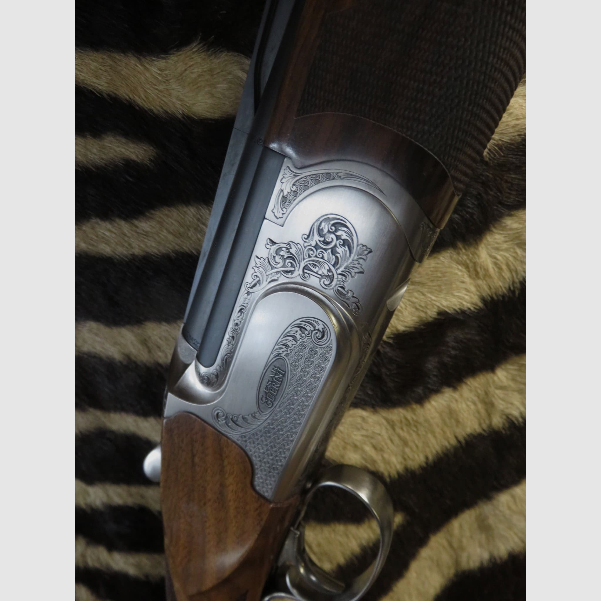 Fucile CAESAR GUERINI Invictus I Ascent TRAP cal.12/70 canne 76 cm 8 strozzatori banda alta, immagine 5 di 12
