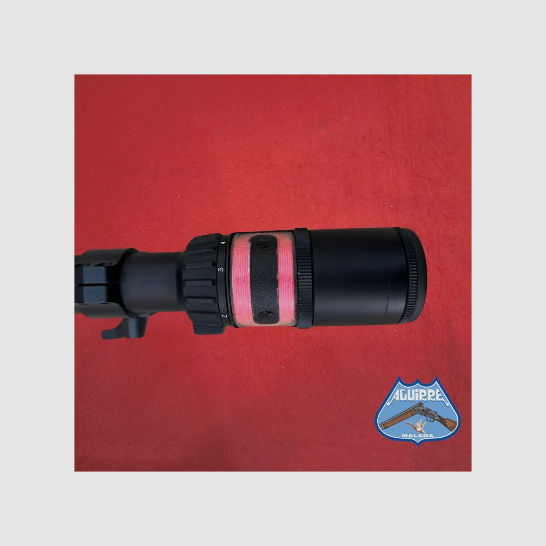 Visore Trijicon AccuPoint 1.25-4×24 con reticolo illuminato e anelli Warne smontabili, immagine 2 di 7