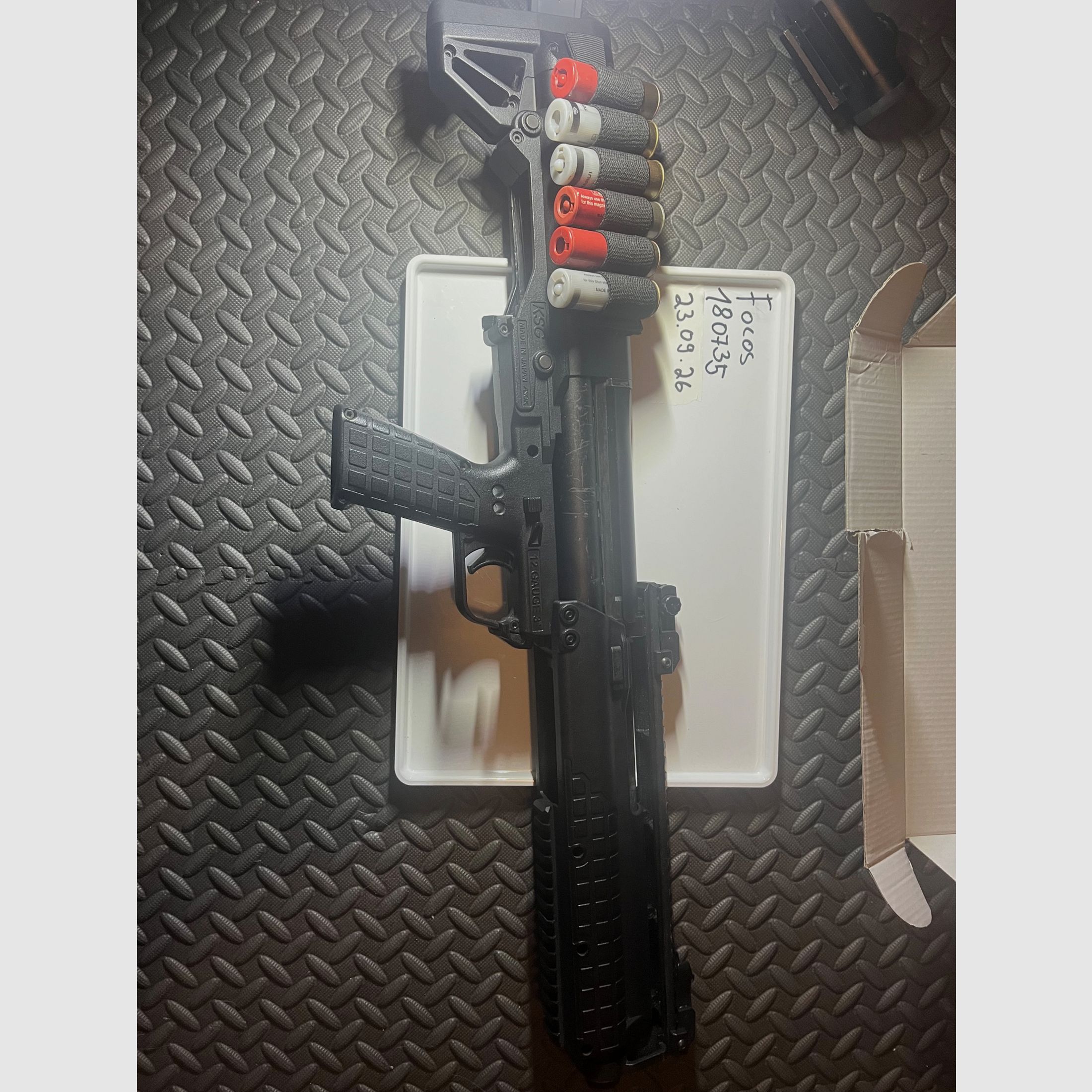 Tokyo Marui KSG Gas Shotgun + Shell holder + 5 shells, image 5 of 6