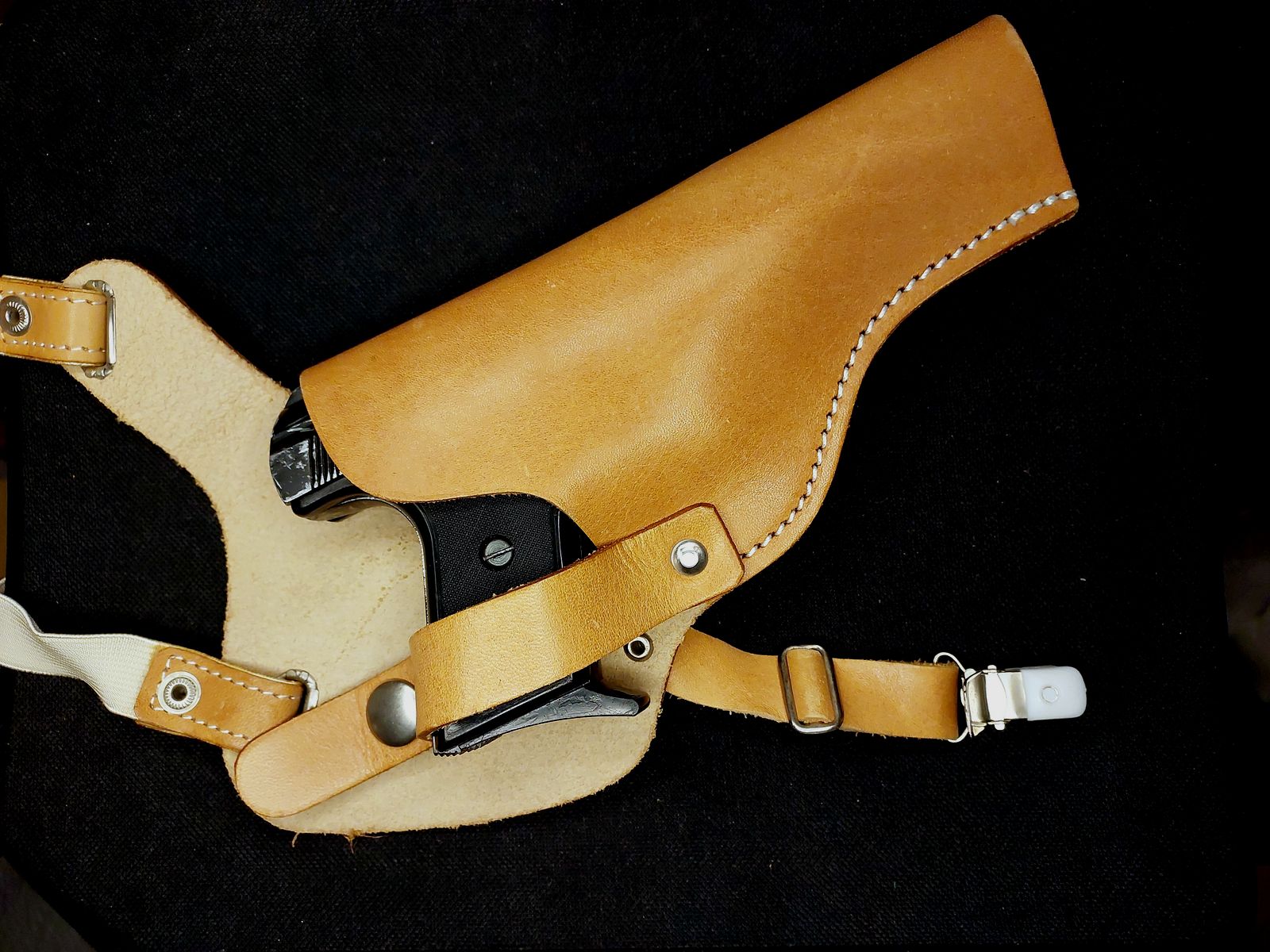 Perfecta FBI 8000 (PTB 387) z kaburą na ramię