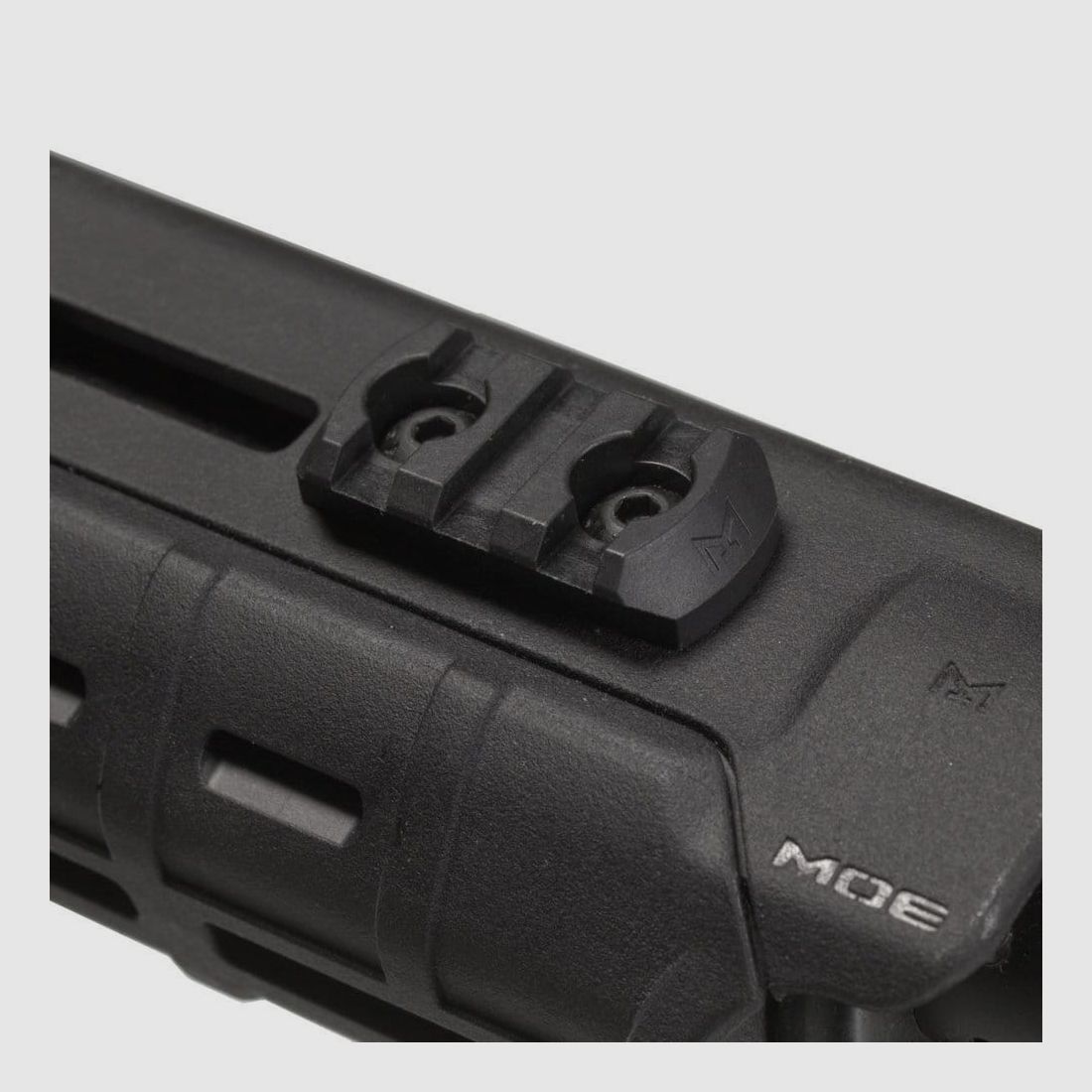 Magpul M-LOK polymeer railsectie met 3 sleuven, afbeelding 2 van 5