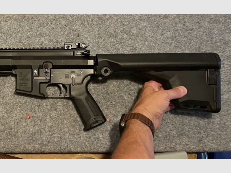 Schmeisser fester Schaft für AR-15 inkl. 10 Schuss Magazin wie Magpul MOE