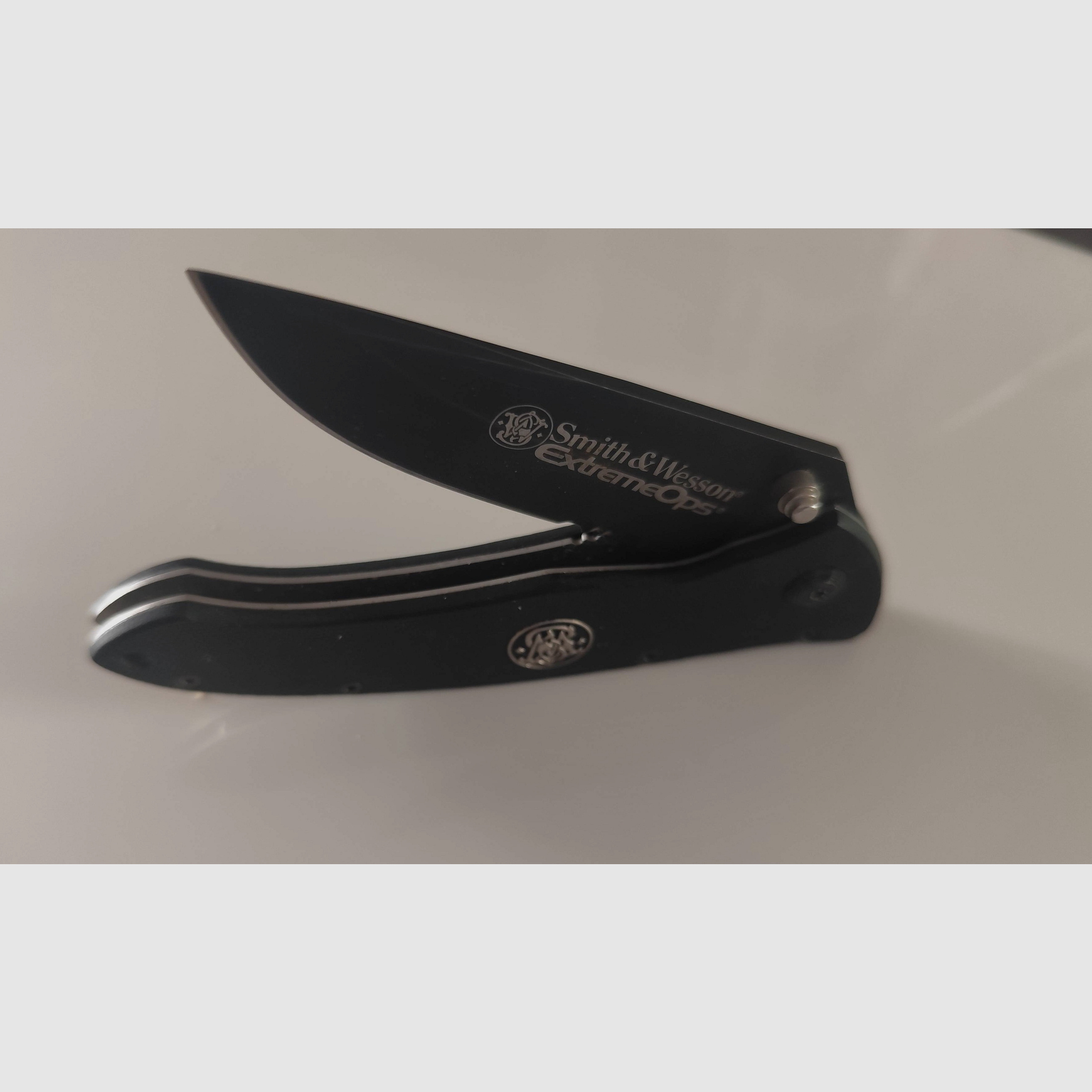 ❗Smith and Wesson Einhandmesser Extreme Ops, Stahl 440 C, G-10 Schalen, Gürtelclip