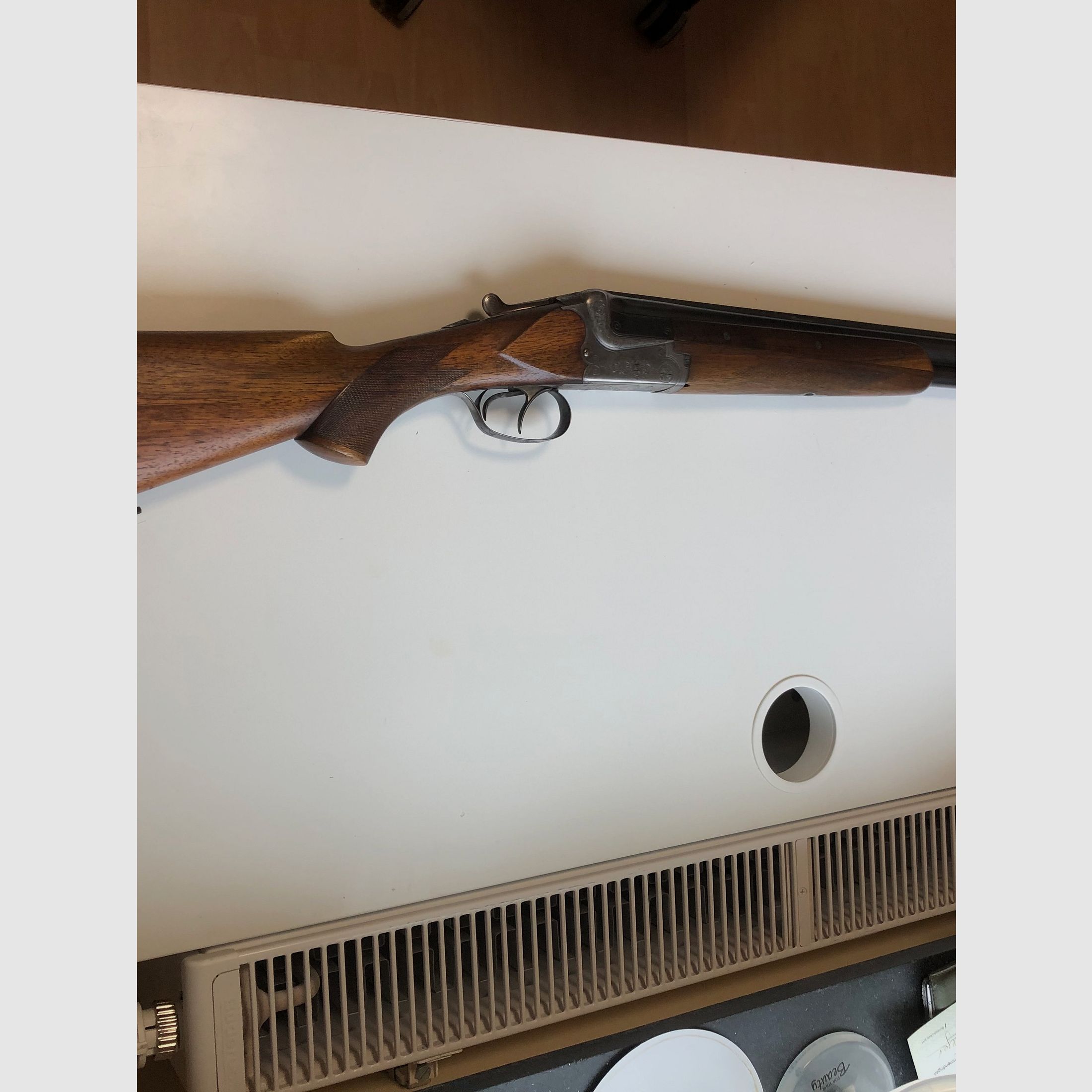 Double-barreled shotgun Mars