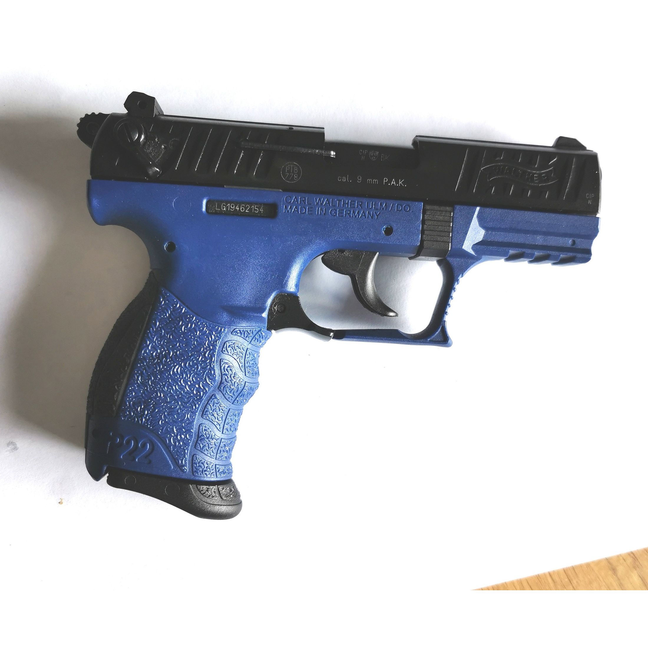 Walther P22 9mm P.A.K. Frei ab 18 Jahre guter Zustand  PTB 778 , Blue Star schon lange Ausverkauft !