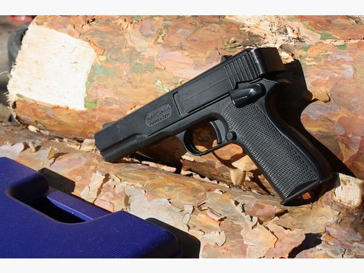 Marksman Repeater .177 / 4,5 mm BB-pistolet pneumatyczny – Wyprodukowano w USA – dobry stan - wymaga konserwacji