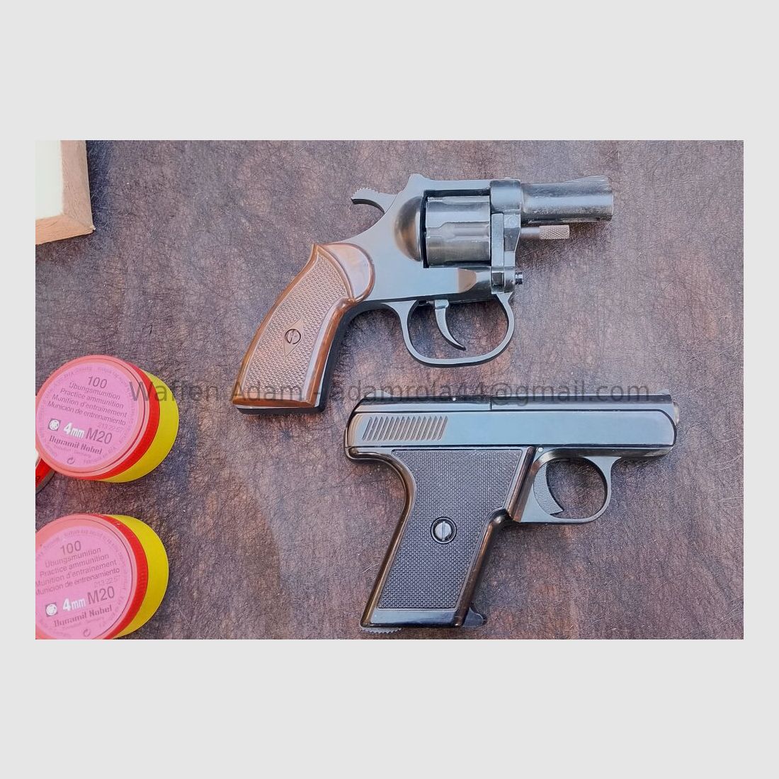 Perfecta Pistole und Melcher Revolver Kundenangebot Konvolut mit Munition