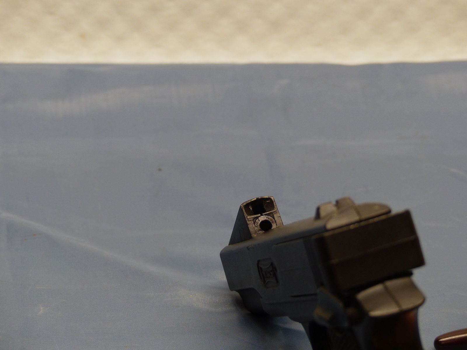 Pistola de aire Marksman 1010 Repeater Cal. 4,5/.177 fabricada en Torrance California USA, imagen 8 de 10