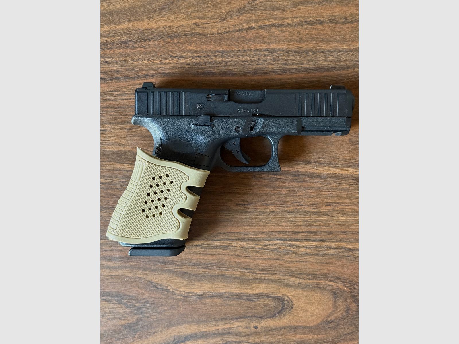 Glock 45 Gen5 GBB Airsoft-Set (Kal. 6 mm BB) – Komplettpaket