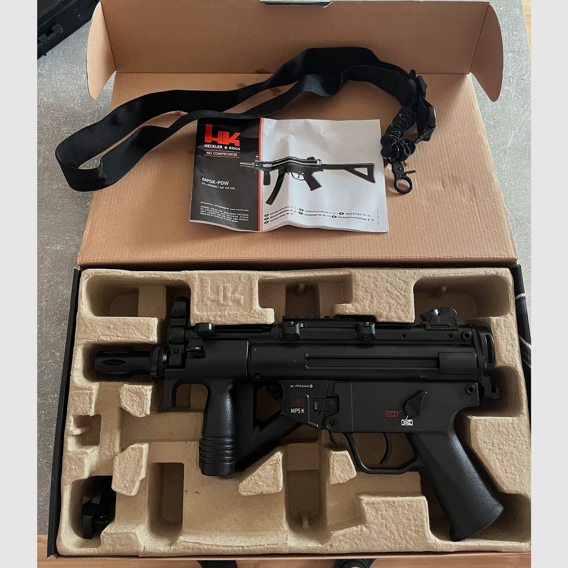 Heckler & Koch MP5 K-PDW cal. 4,5 mm Stahl BB Co2 Blowback (P18)