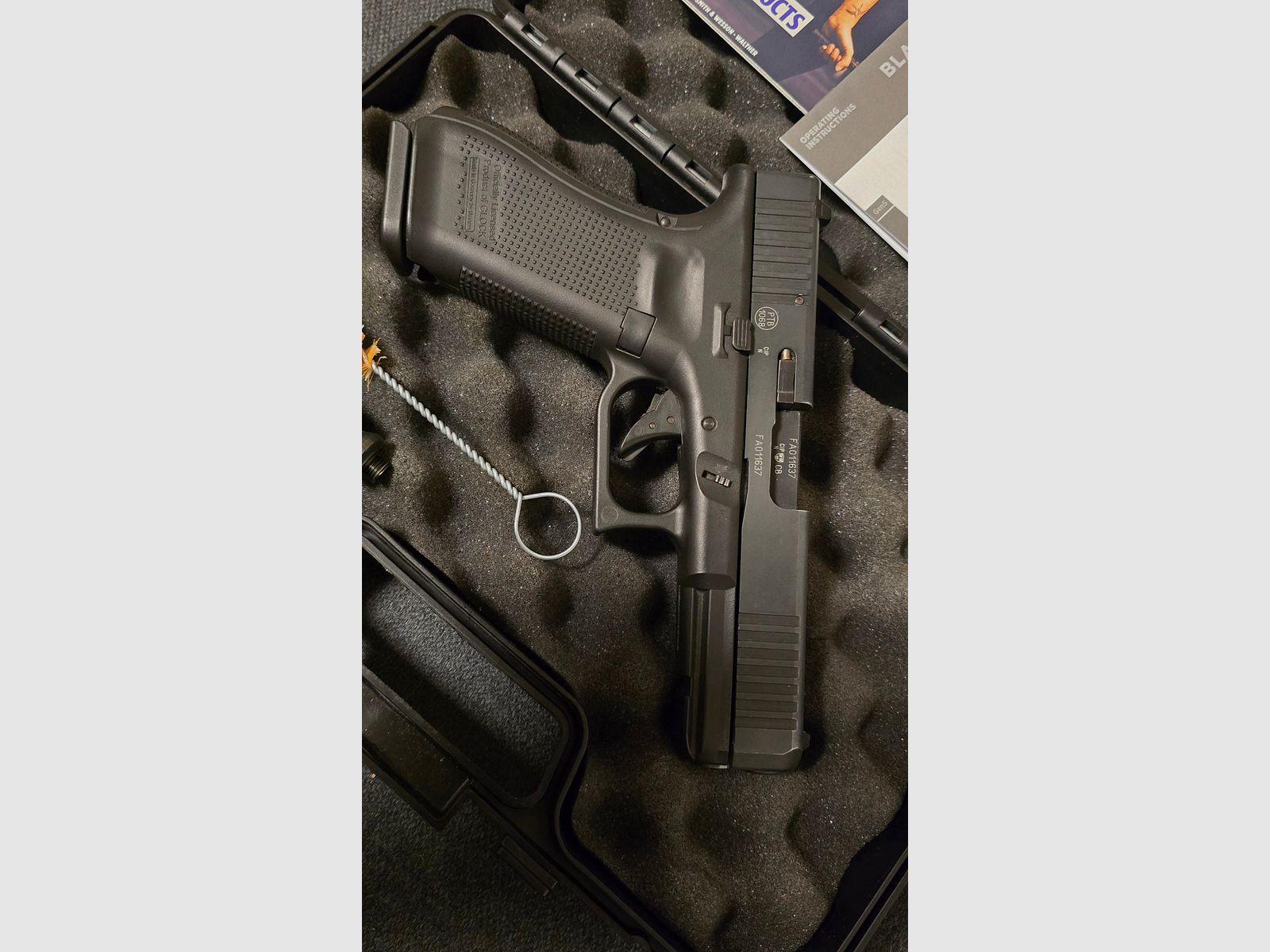 Glock 17 Schreckschuss 9mm PAK 