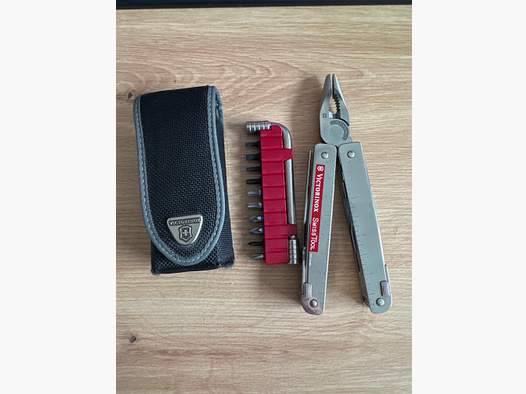 Victorinox Swisstool