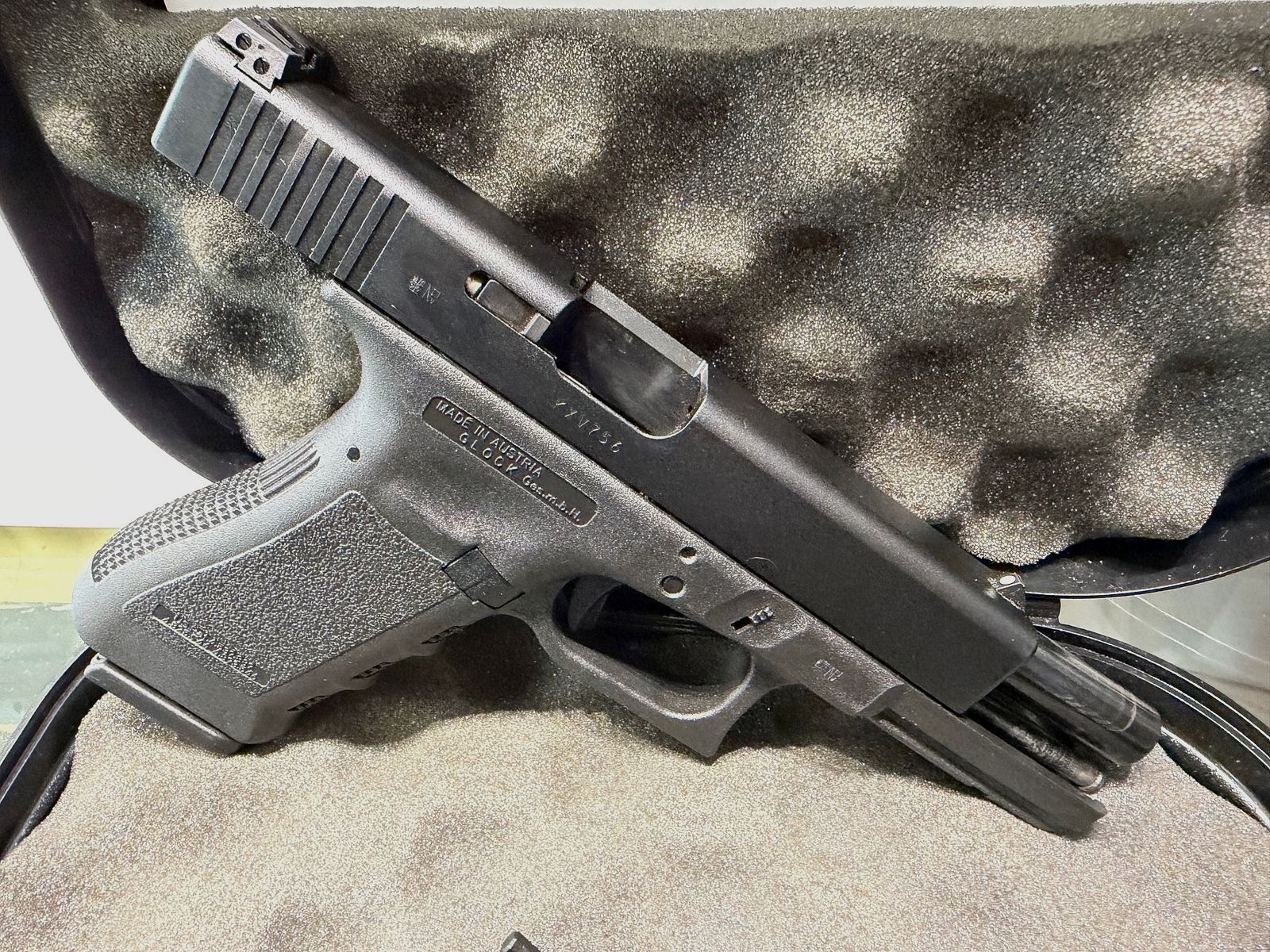 GLOCK 17 - 9MM LUGER CON CONFEZIONE ORIGINALE, immagine 5 di 5
