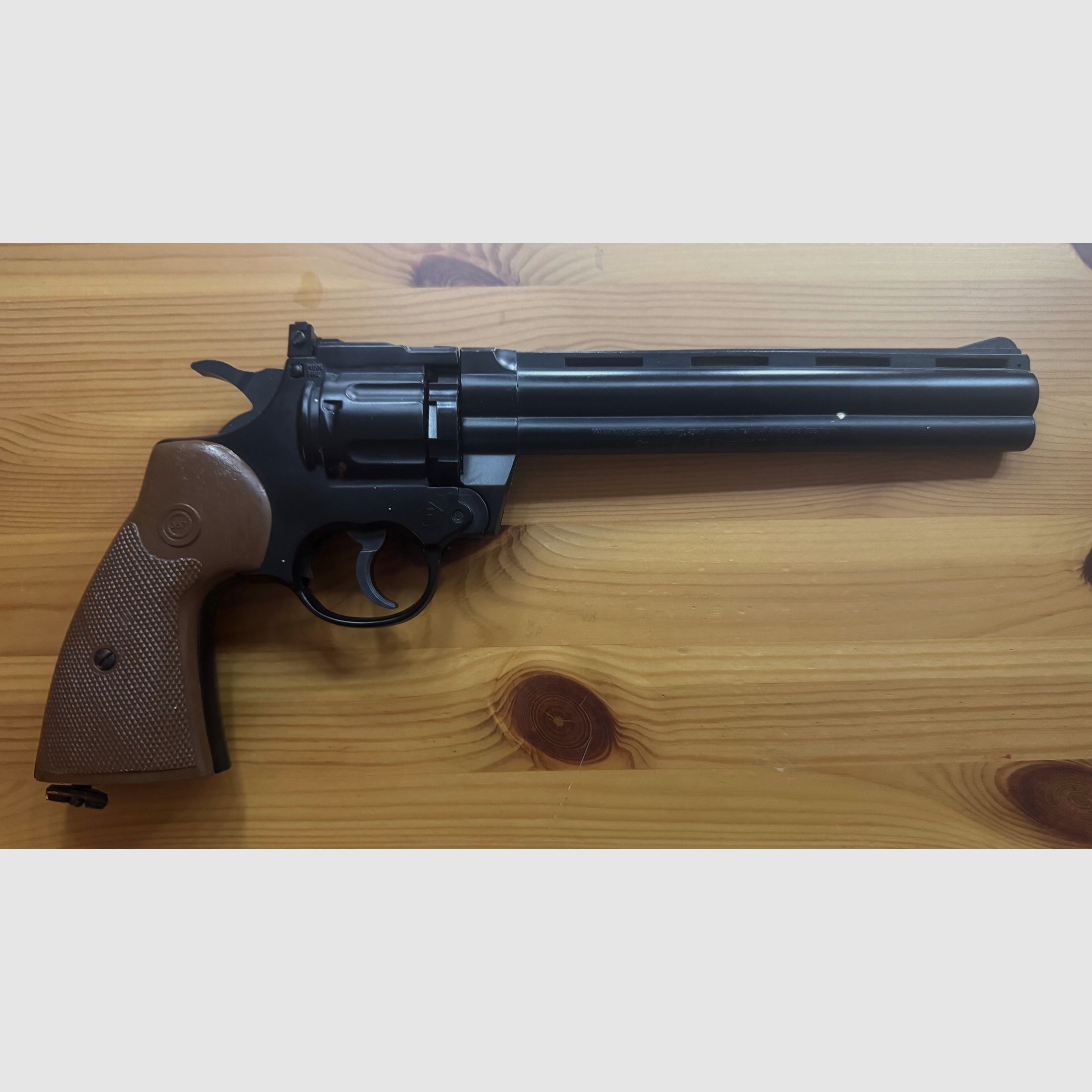 Crosman 357 CO2 Revolver