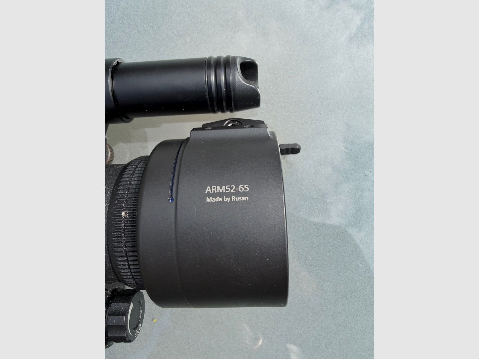 Dispositivo de visión nocturna/ Adicional/ Dedal D 525 GT Pro