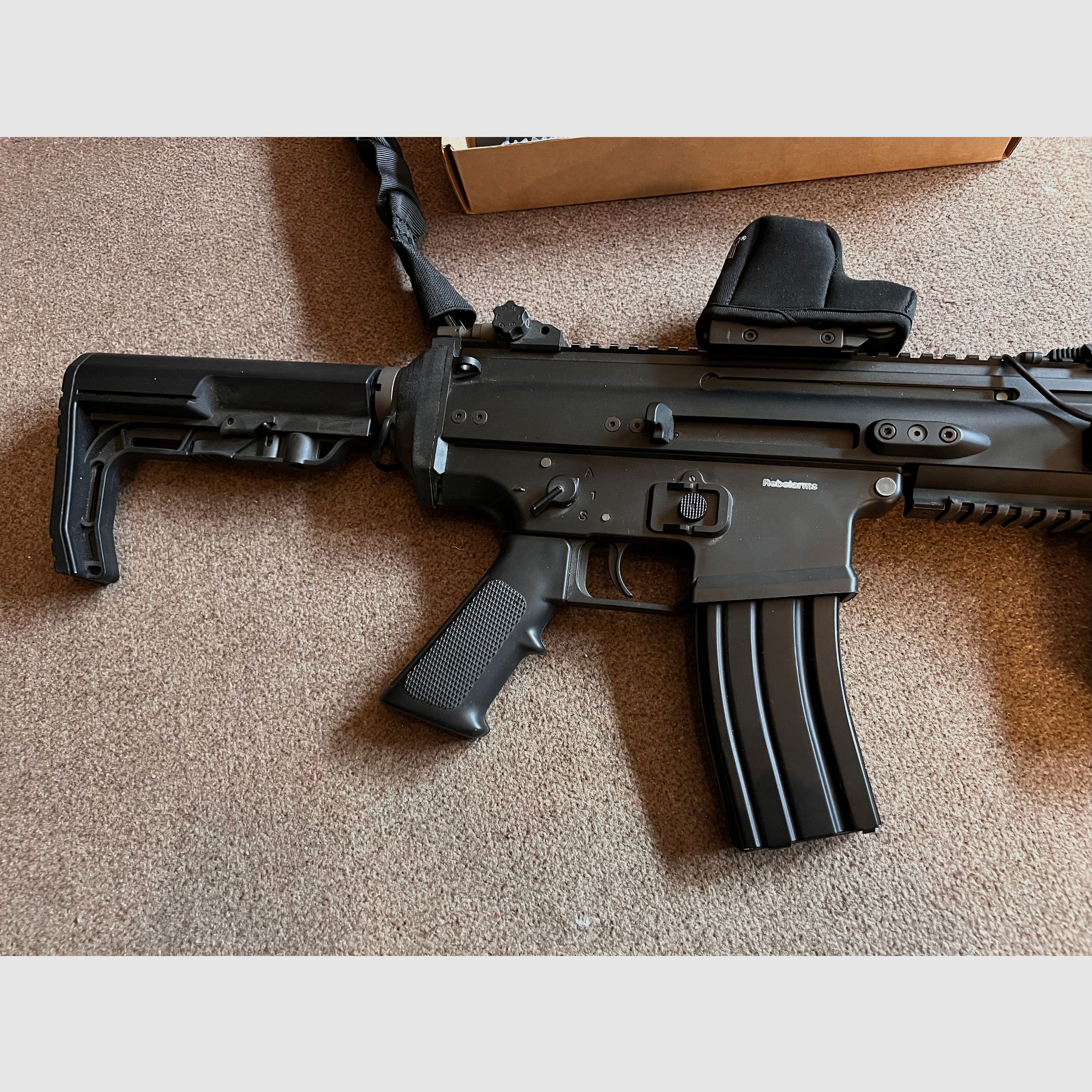 WE Scar L MK 16 in black with a lot of accessories GBB Open Bolt 6mm BB Airsoft