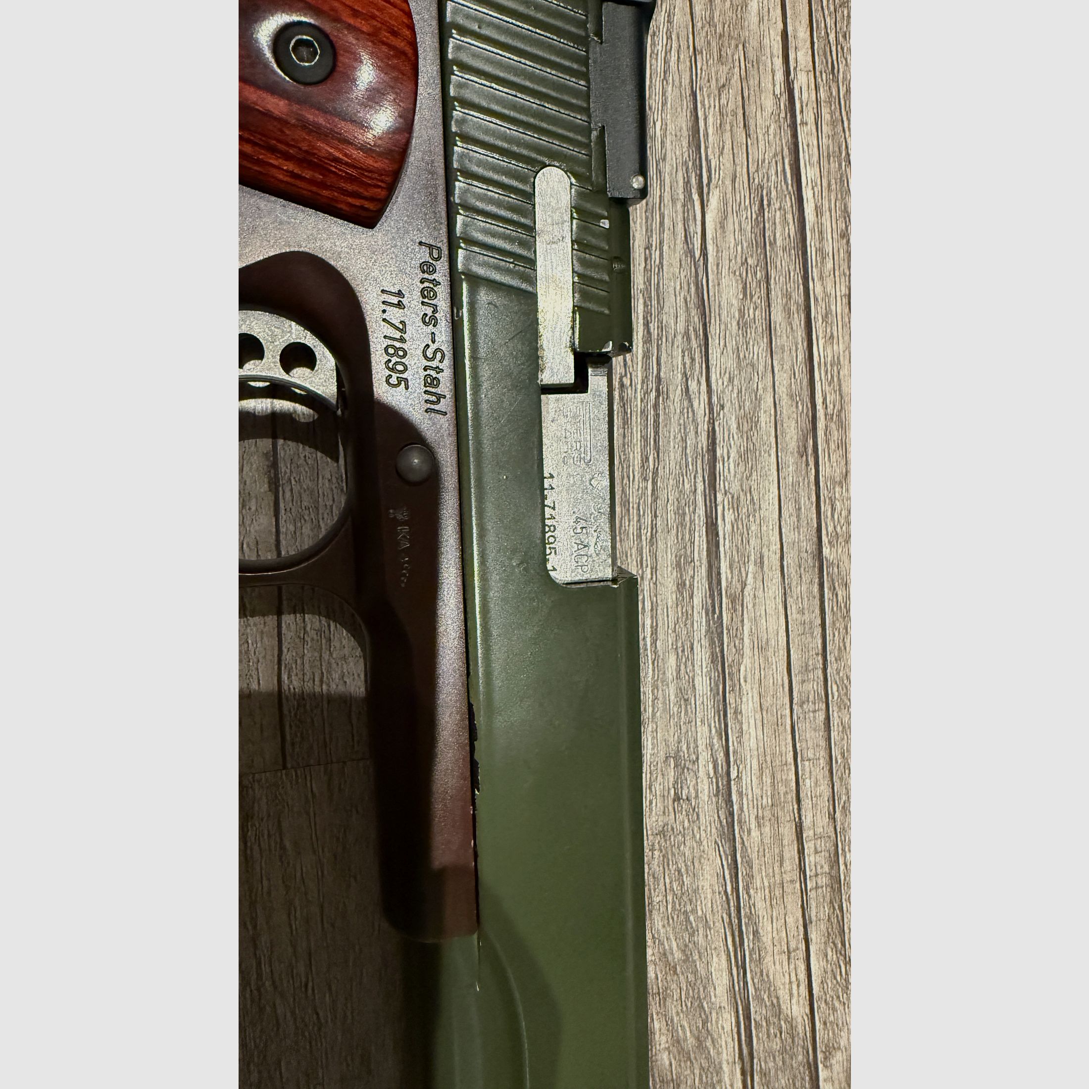 1911 Peters Stahl .45 ACP, 10mm und 9mm Luger Pachmeyr Griff