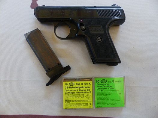 RECK Protector G5 Automatic 8mm k with 20 Wadie cartridges 10 blanks 10 CS Top condition