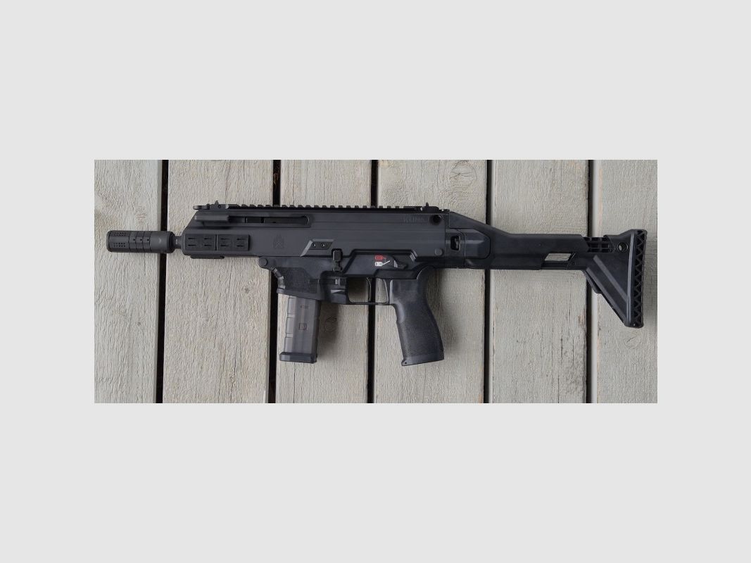 Springfield Armory KUNA 5.5" 9mm Fix Stock & Strike Industries Compensator, Bild 4 von 8