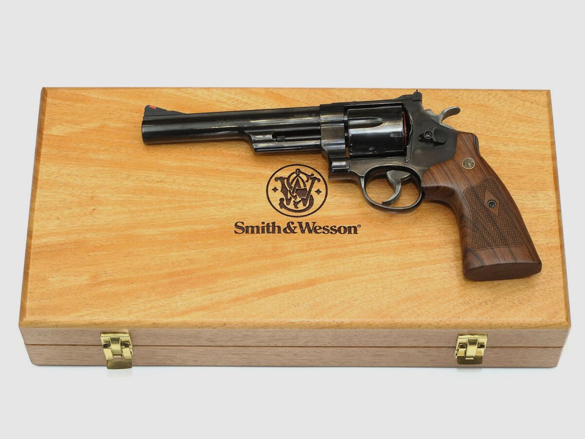 Revolver Smith Wesson 29 Classic 6 1/2" Bronzato cal. 44 mag + scatola in legno Smith Wesson, immagine 7 di 7