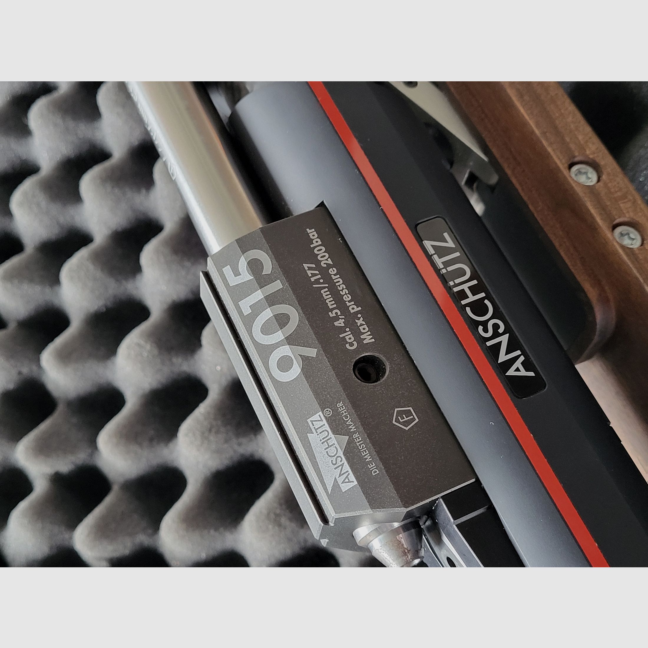 Anschütz 9015 ONE right-handed shooter