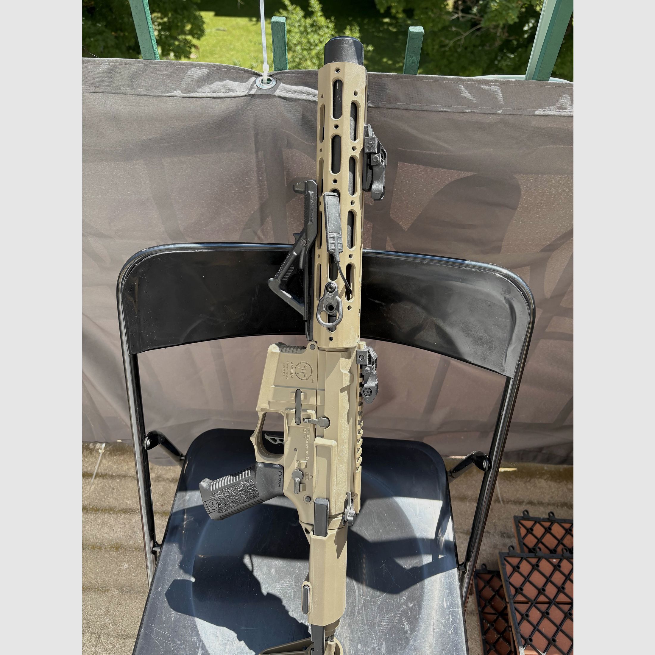 Amoeba M4 ARES S-AEG inkl. 5 Mid Cap und 2 High Cap Magazinen