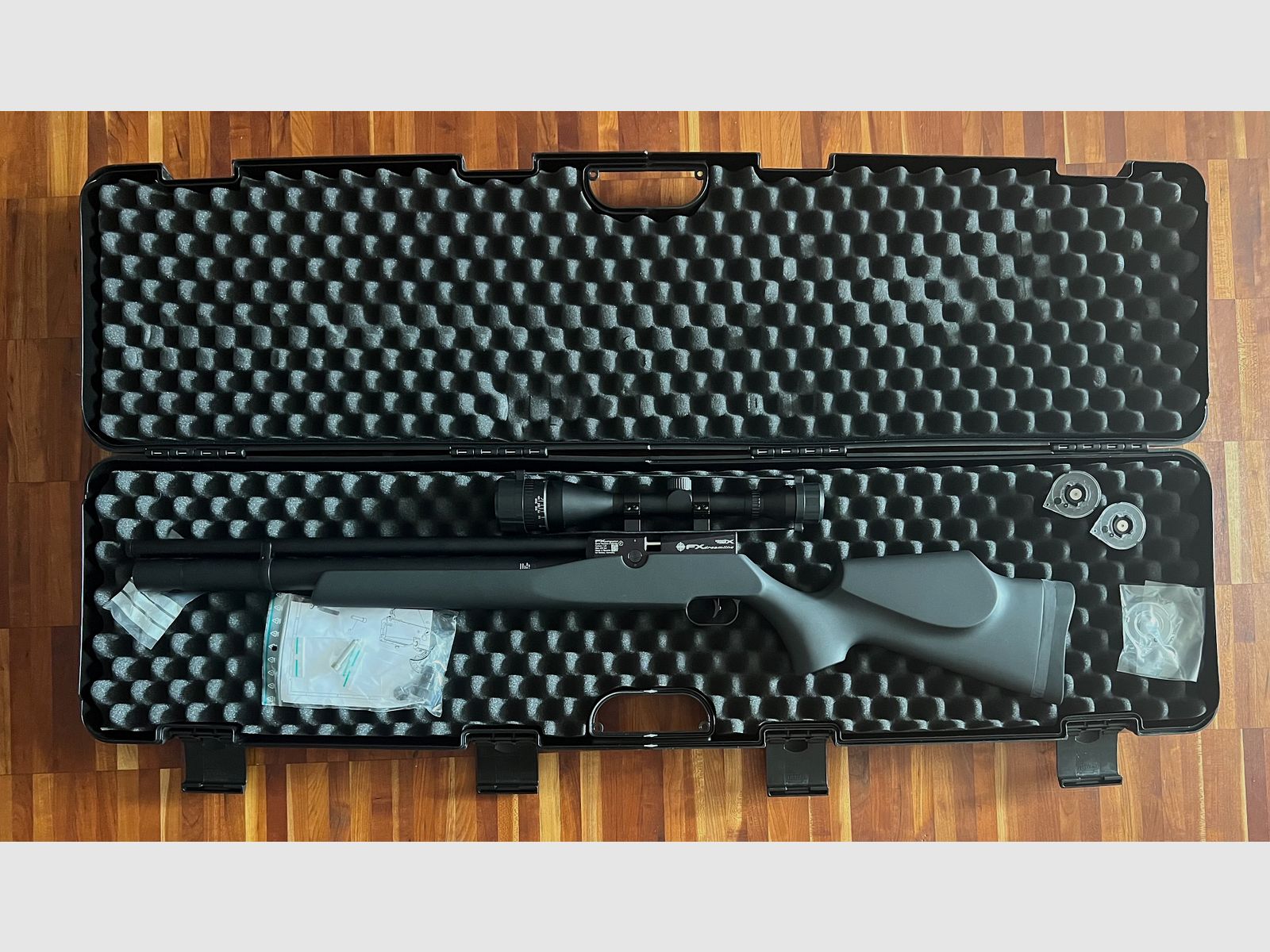 FX Dreamline Classic 7.62 Synthetik mit F-Zeichen – neuwertig