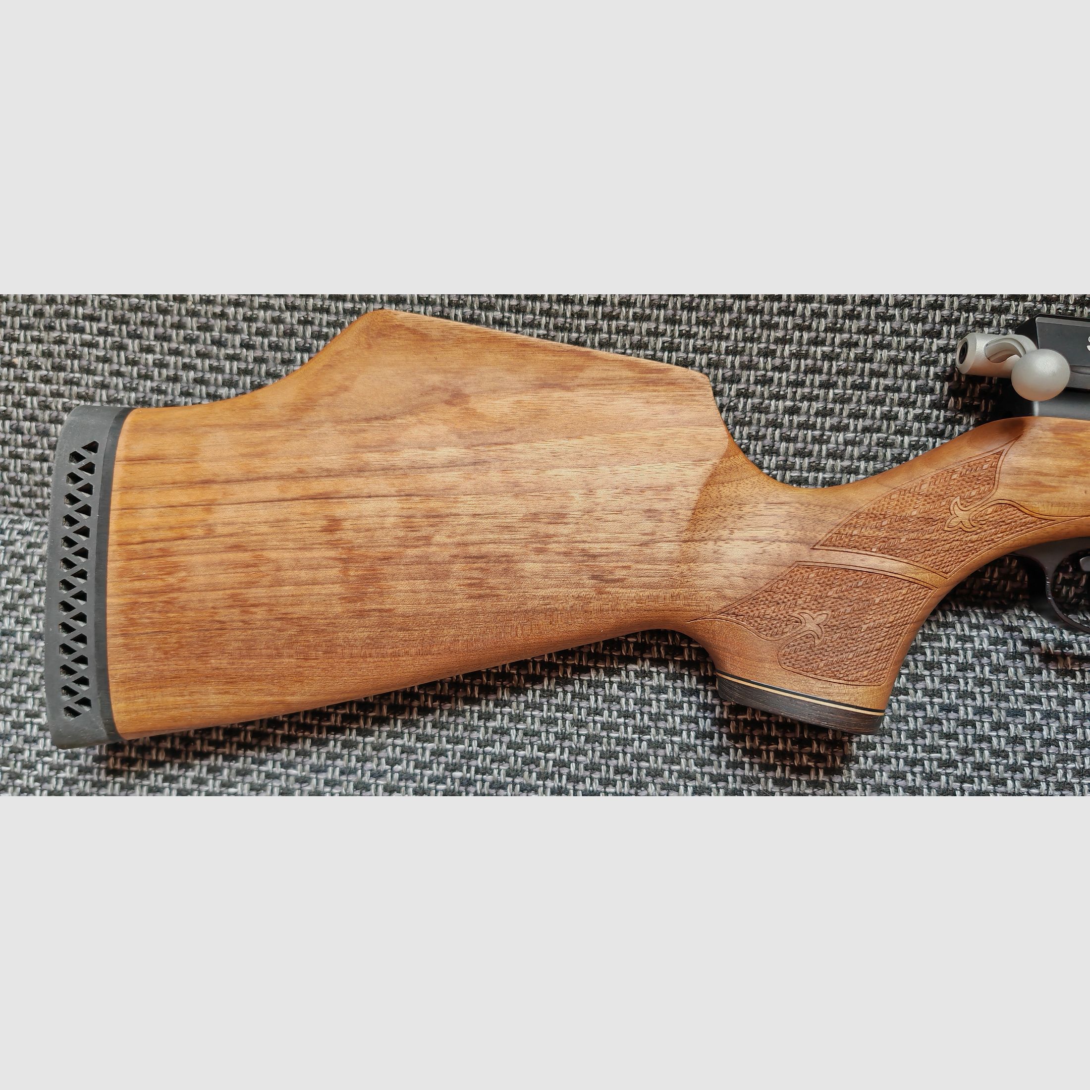 Air Arms S400 Walnuss 4,5mm, rechts, wie Neu