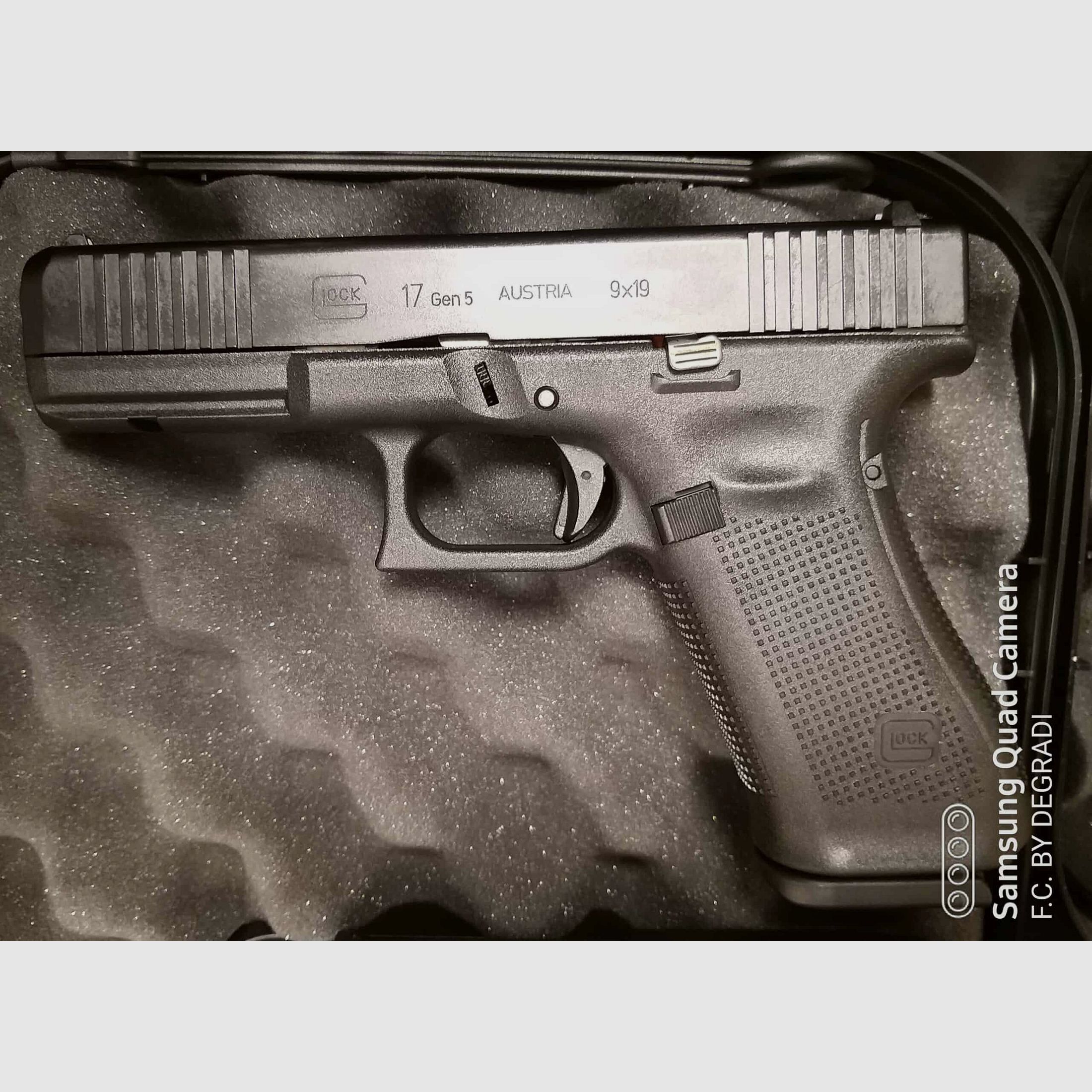 GLOCK 17 GEN5 9X19, image 3 of 3