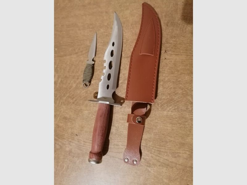 Jagdmesser mit Tasche , 355 mm Lang , mit kleine Wurfmesser