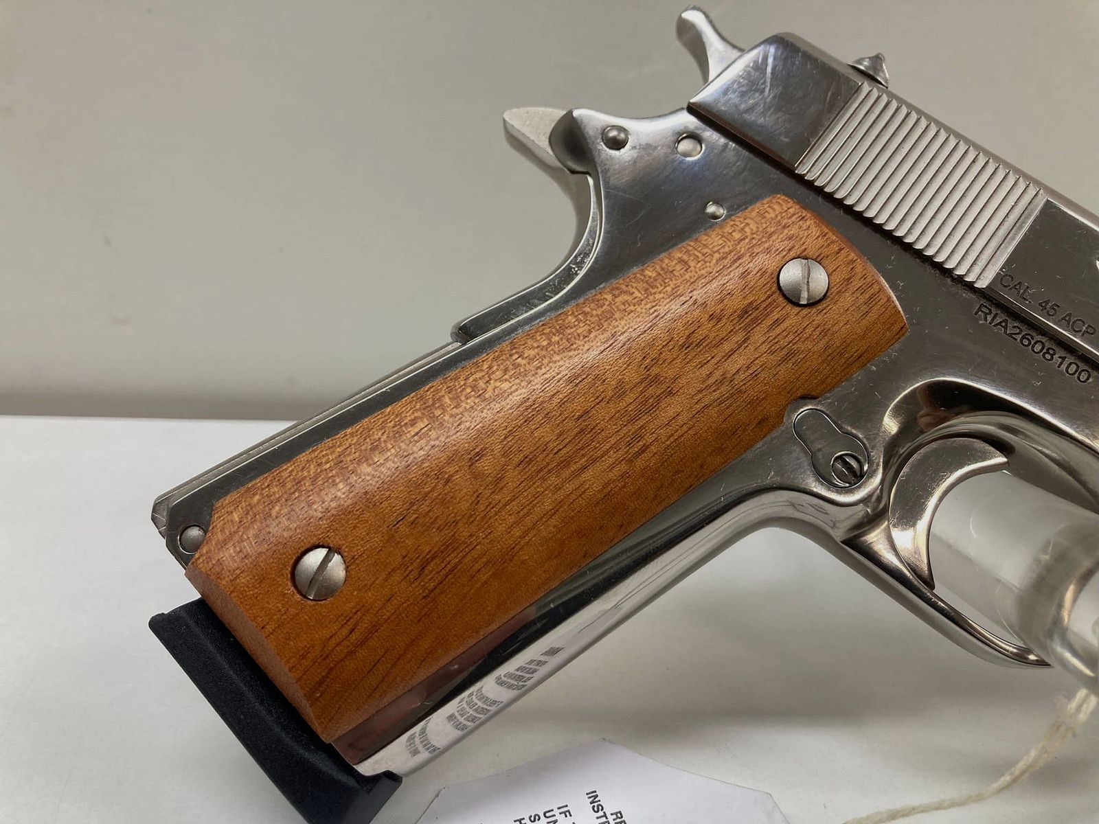 ARMSCOR 1911 A1 GI Standard «Fierté de l'Officier» 5″ | .45 ACP